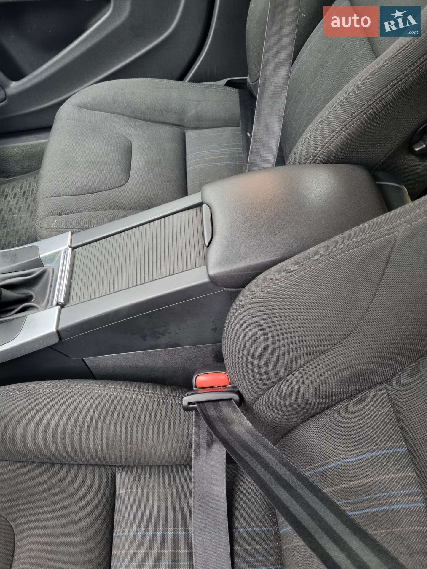 Volvo V60 2012 VIN YV1FW84A1D1113225 фото оголошення 8 з 14