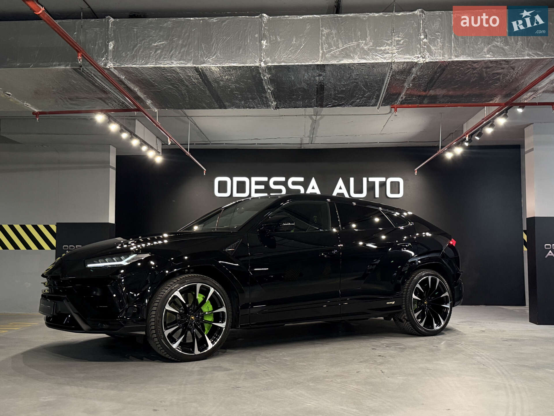 Lamborghini Urus 2023 VIN ZPBUB3ZL5PLA27321 фото оголошення 5 з 35