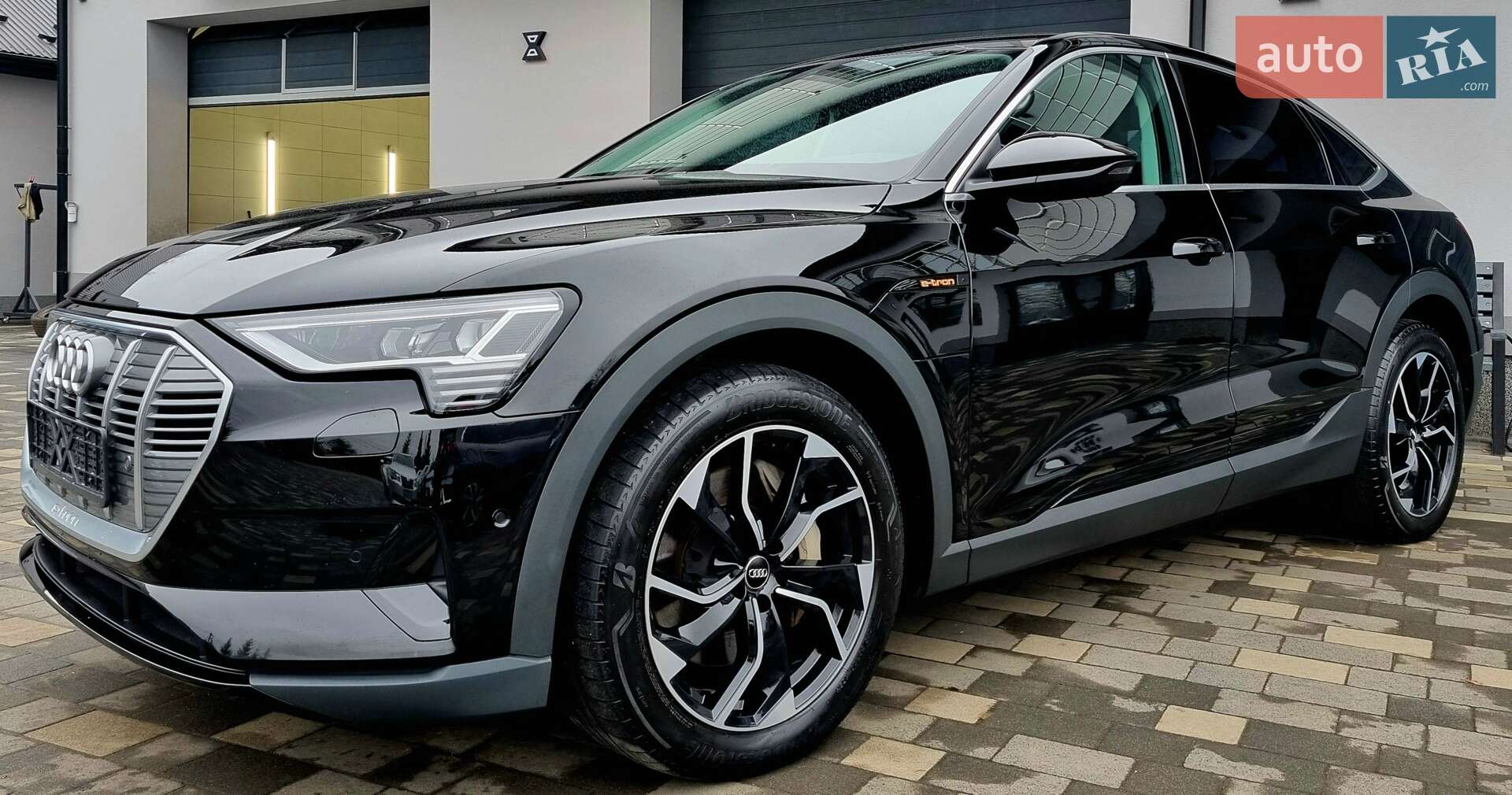 Audi e-tron Sportback 2022 VIN WAUZZZGE6NB016750 фото оголошення 6 з 106