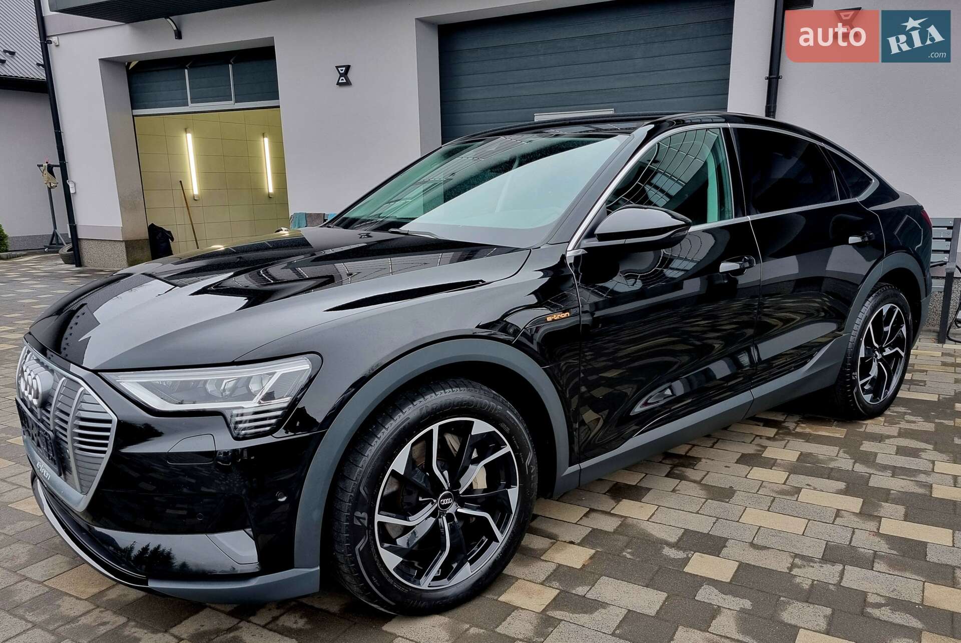 Audi e-tron Sportback 2022 VIN WAUZZZGE6NB016750 фото оголошення 14 з 106