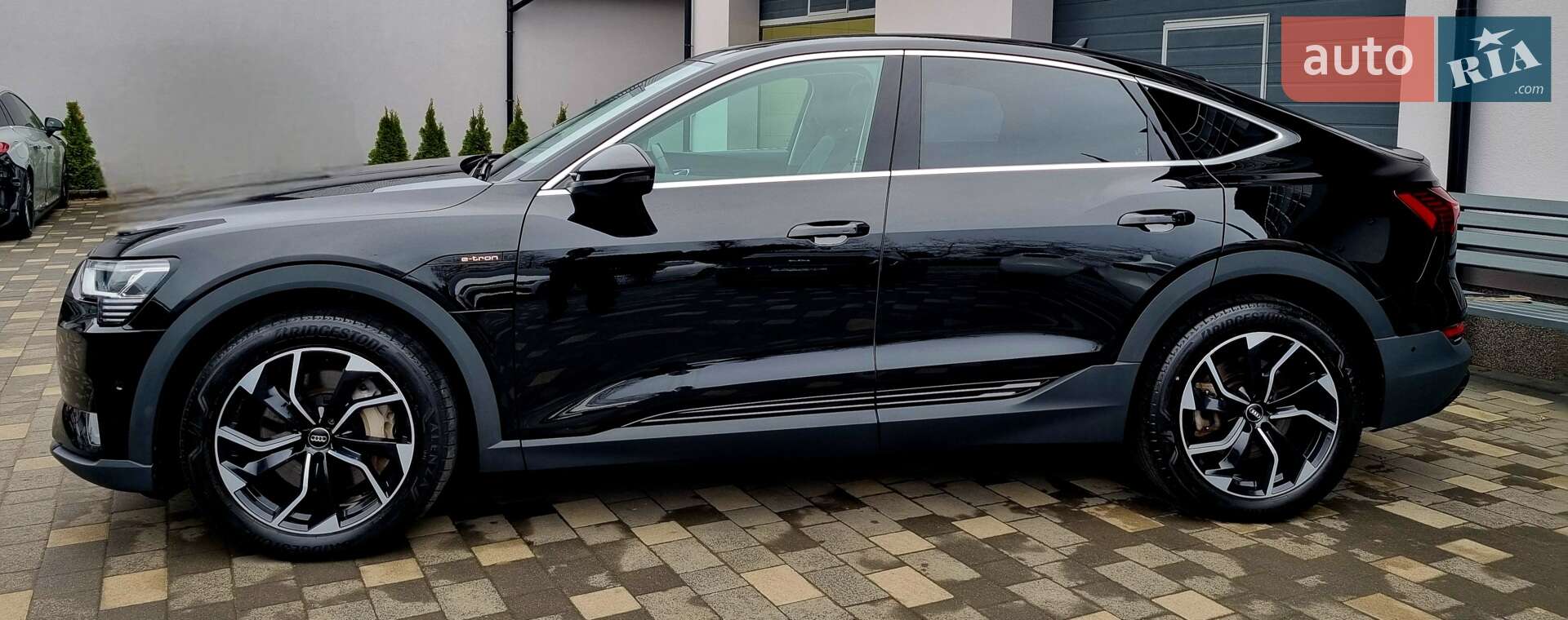 Audi e-tron Sportback 2022 VIN WAUZZZGE6NB016750 фото оголошення 12 з 106