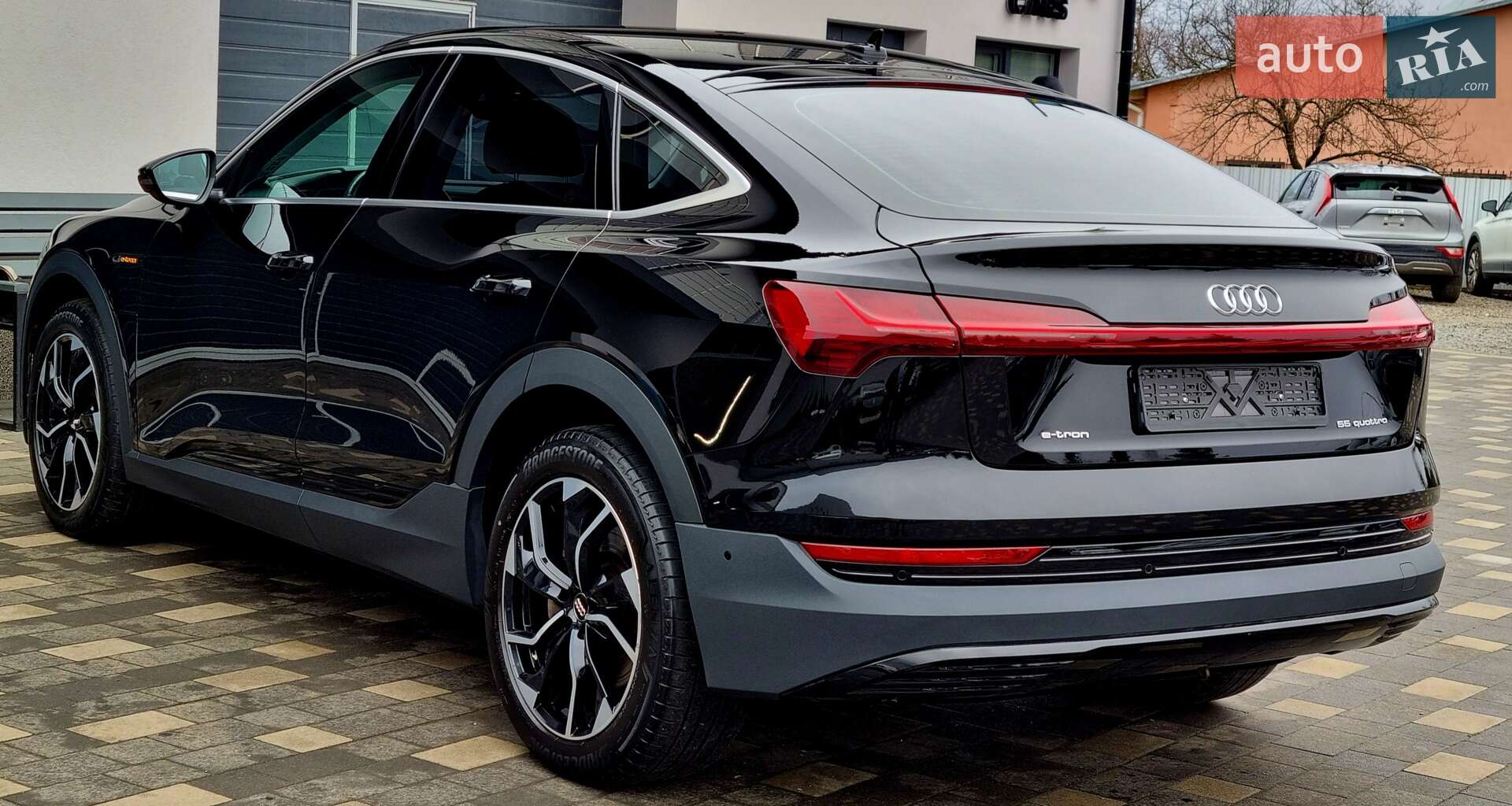 Audi e-tron Sportback 2022 VIN WAUZZZGE6NB016750 фото оголошення 8 з 106