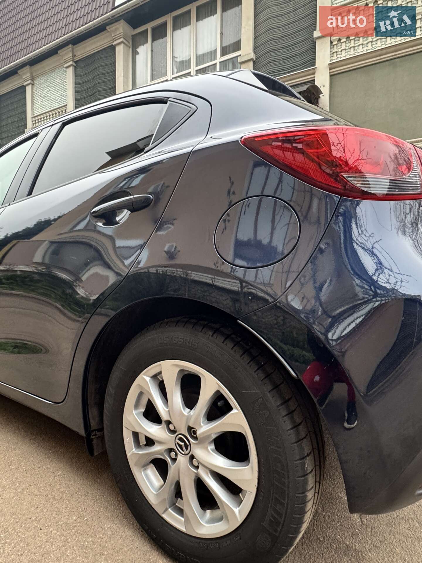 Mazda 2 2016 VIN 3MDDJ5HVA3M135985 фото оголошення 10 з 30
