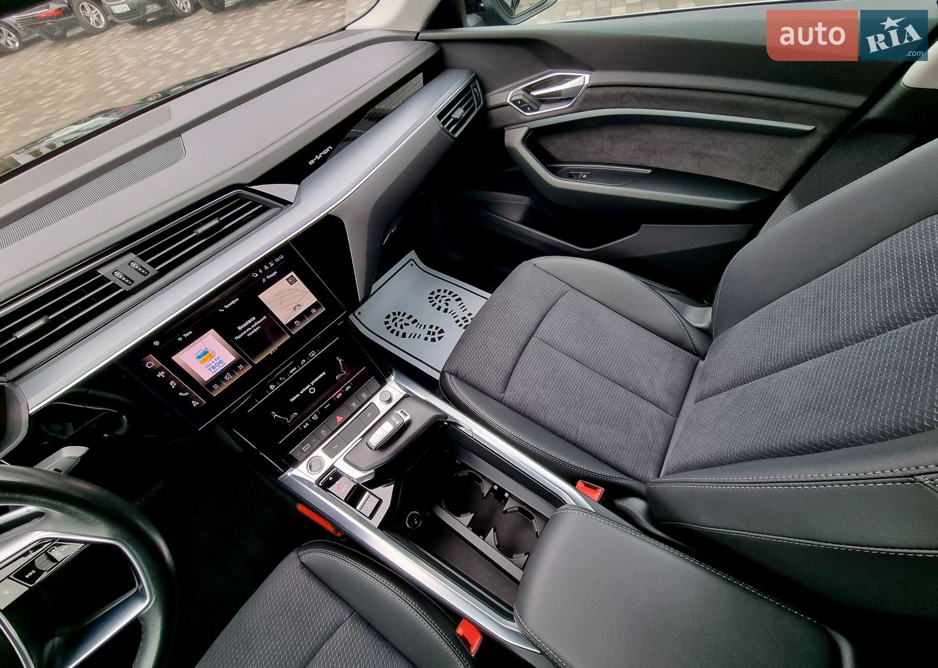 Audi e-tron Sportback 2022 VIN WAUZZZGE6NB016750 фото оголошення 72 з 106