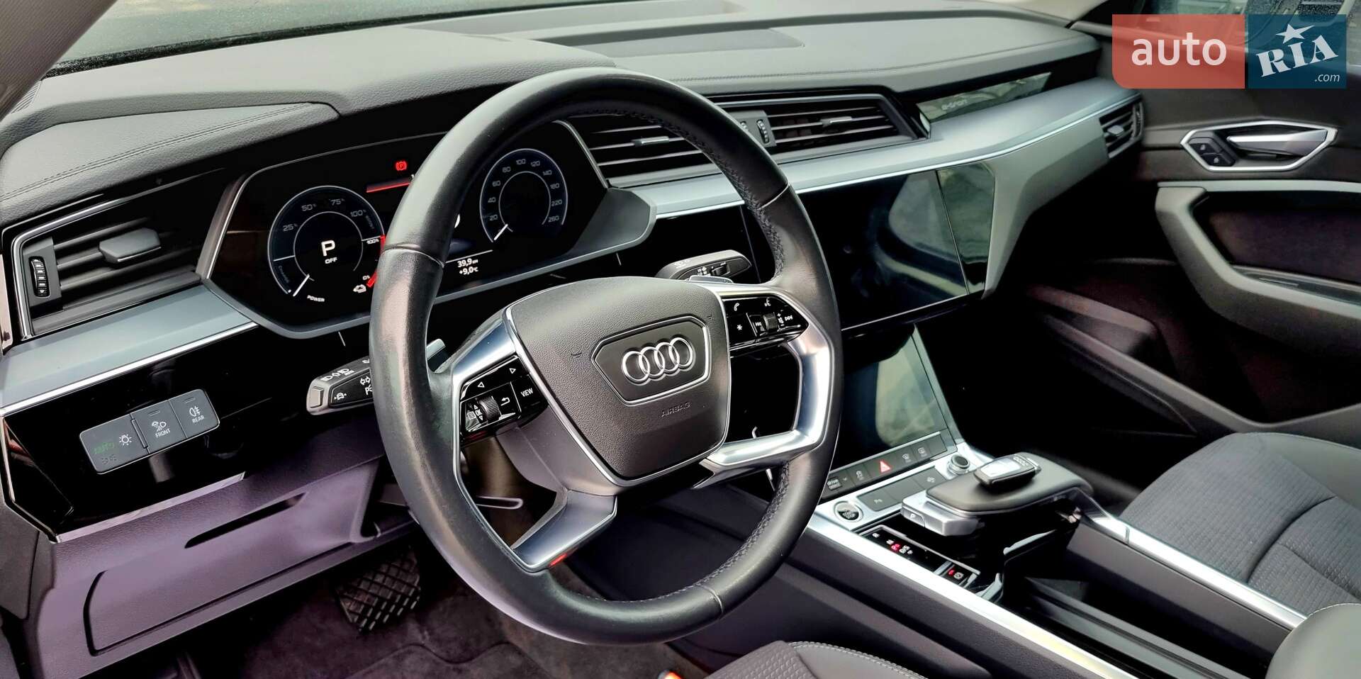 Audi e-tron Sportback 2022 VIN WAUZZZGE6NB016750 фото оголошення 4 з 106