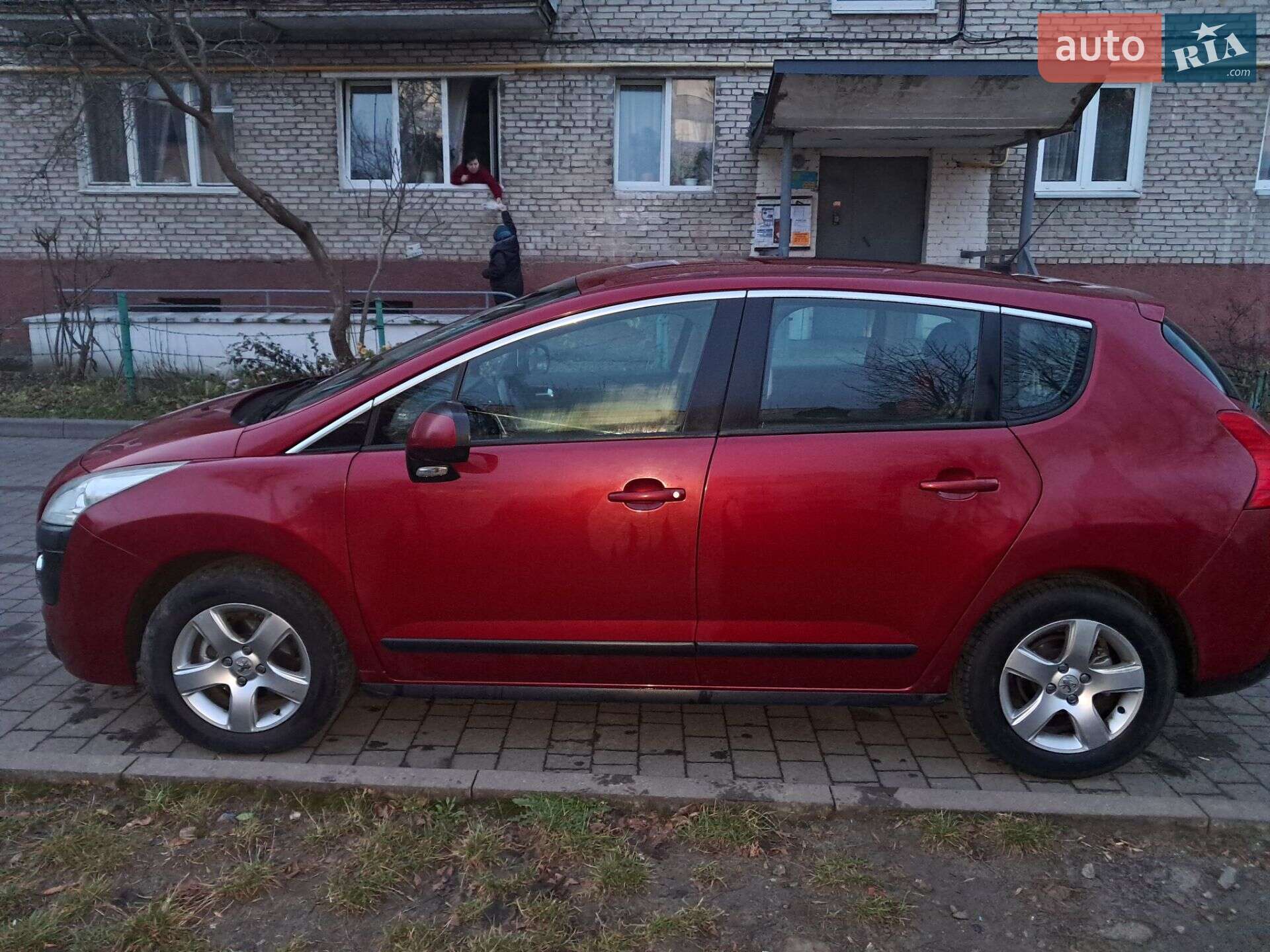Peugeot 3008 2010 VIN VF30U9HR8AS330510 фото оголошення 4 з 9