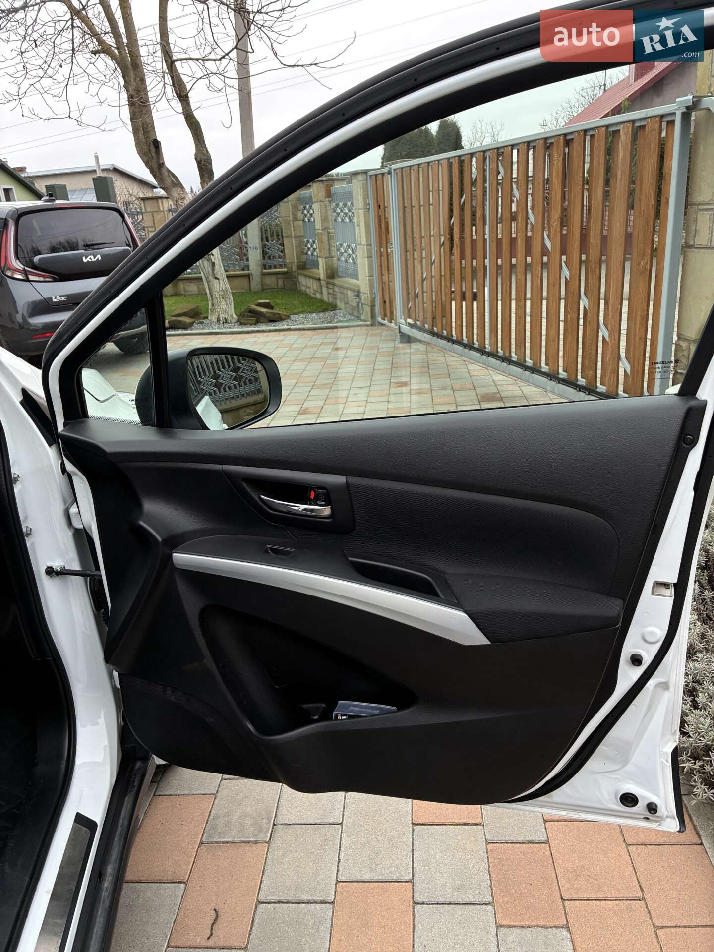 Suzuki SX4 2019 VIN TSMJYB22S00705174 фото оголошення 9 з 16