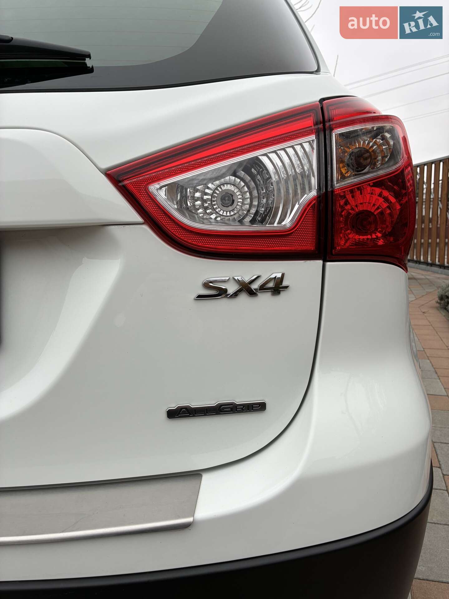 Suzuki SX4 2019 VIN TSMJYB22S00705174 фото оголошення 13 з 16