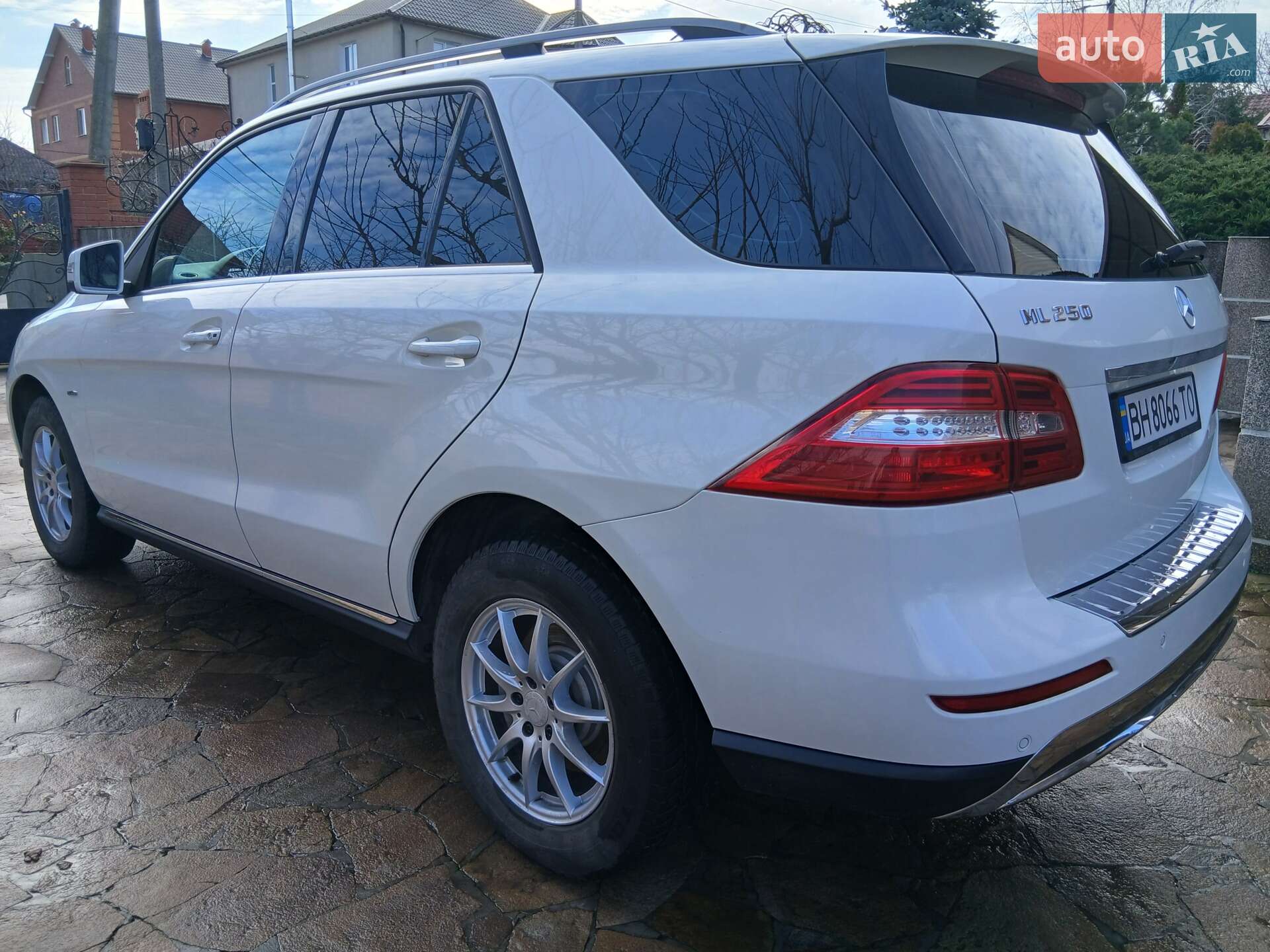 Mercedes-Benz M-Class 2012 VIN WDC1660041A030784 фото оголошення 5 з 12