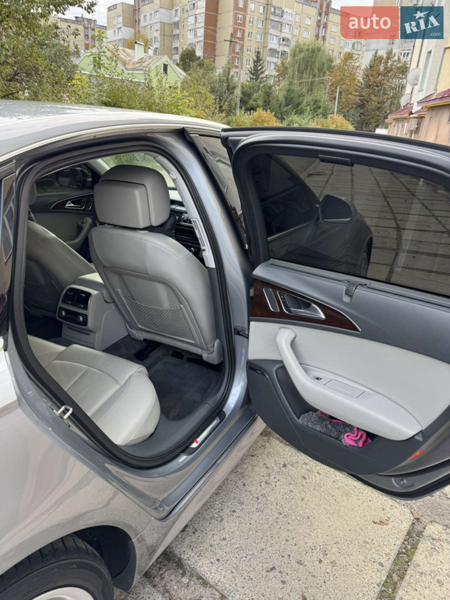Audi A6 2016 VIN WAUFGAFC6GN152856 фото оголошення 27 з 44