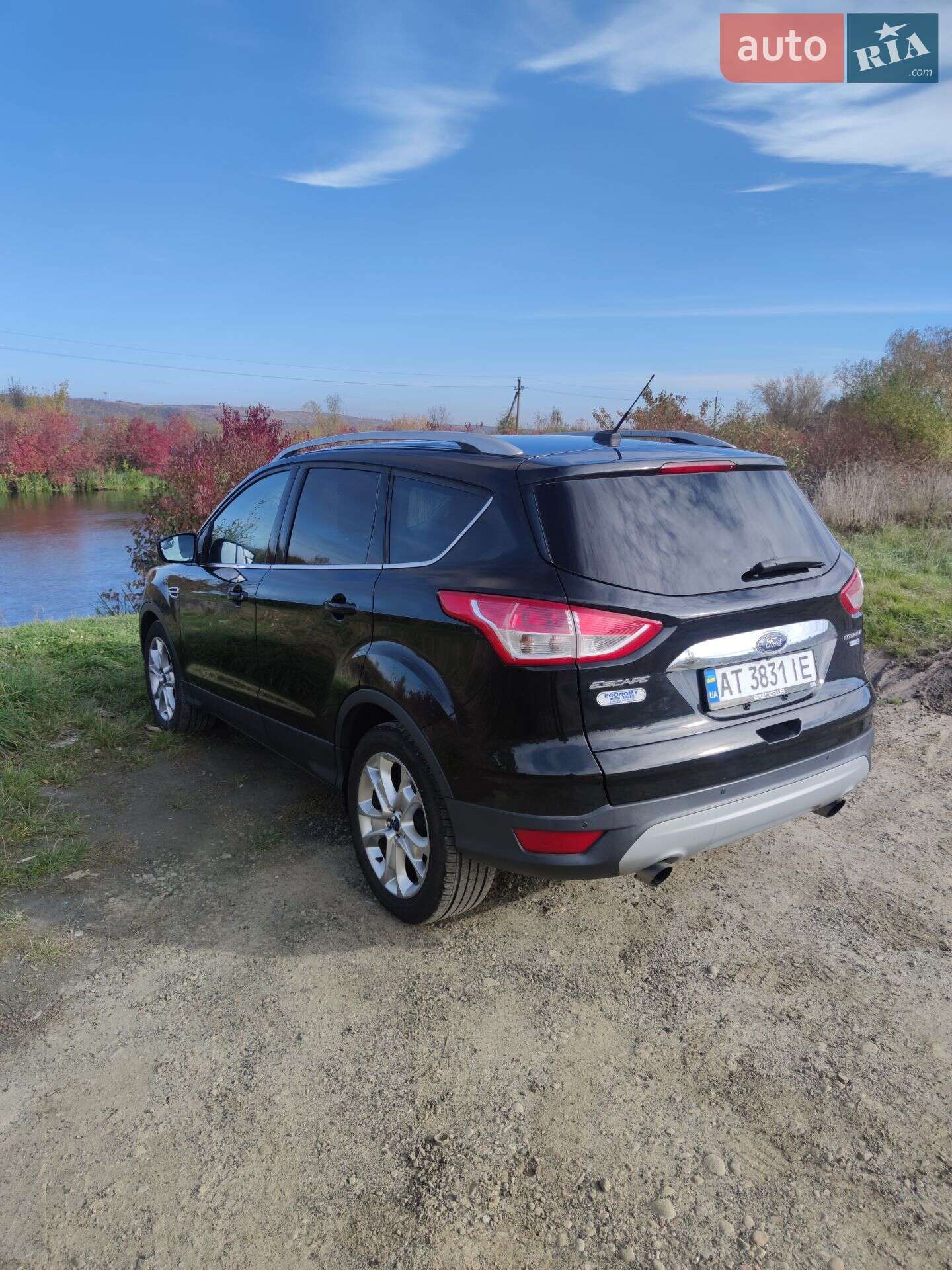 Ford Escape 2015 VIN 1FMCU9JX2FUB91094 фото оголошення 4 з 29