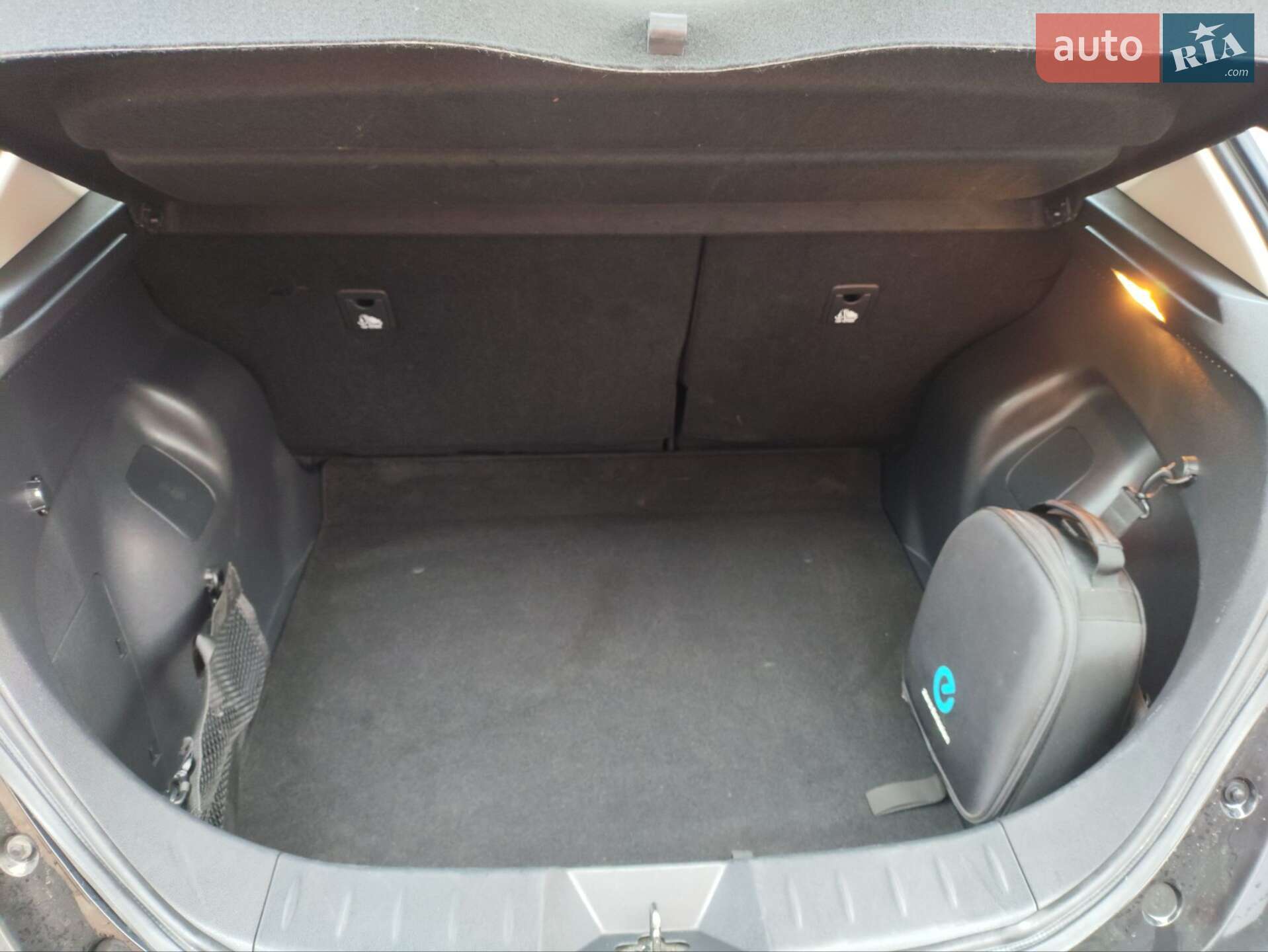 Nissan Leaf 2018 VIN SJNFAAZE1U0005722 фото оголошення 27 з 33