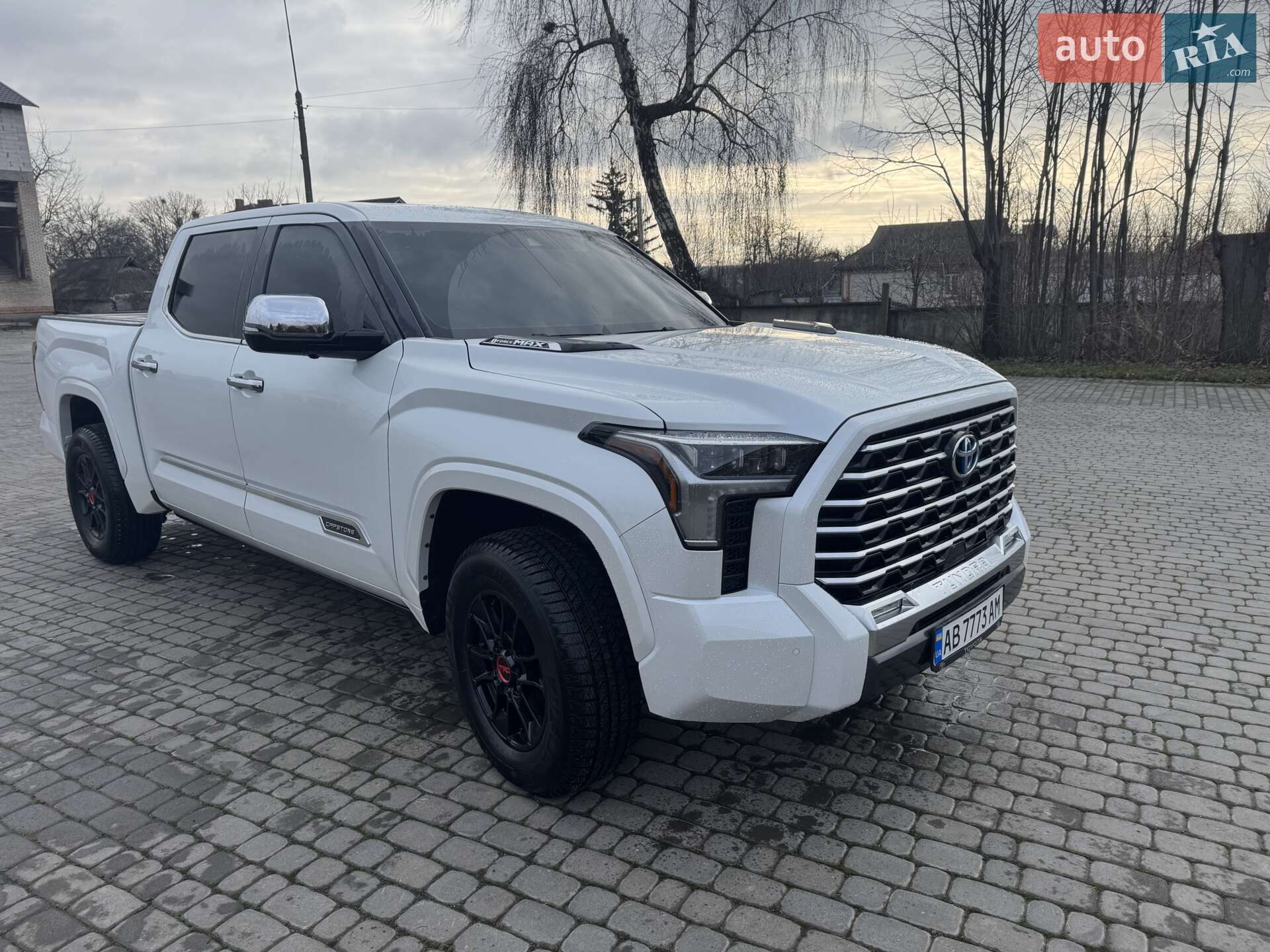 Toyota Tundra 2023 VIN 5TFVC5DB9PX030251 фото оголошення 2 з 35