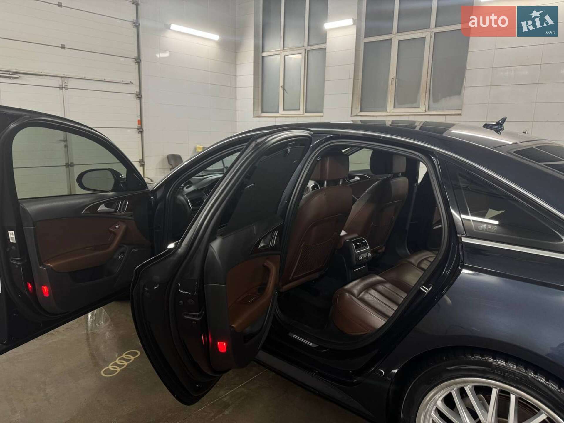 Audi A6 2017 VIN WAUH2AFC3HN127910 фото оголошення 11 з 50
