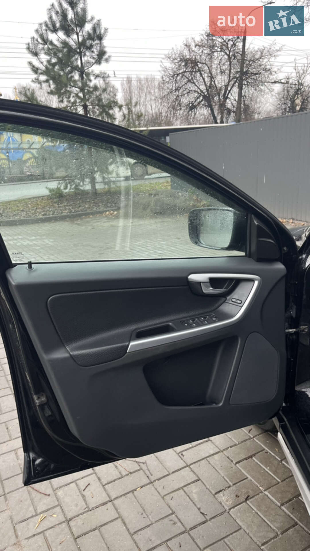 Volvo Xc60 2011 VIN YV4902DZ2B2201981 фото оголошення 16 з 45
