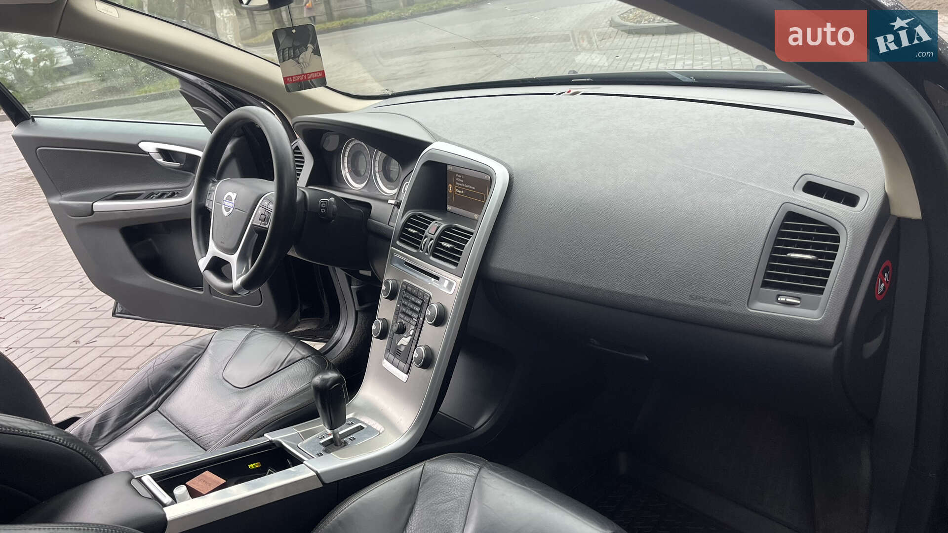 Volvo Xc60 2011 VIN YV4902DZ2B2201981 фото оголошення 17 з 45
