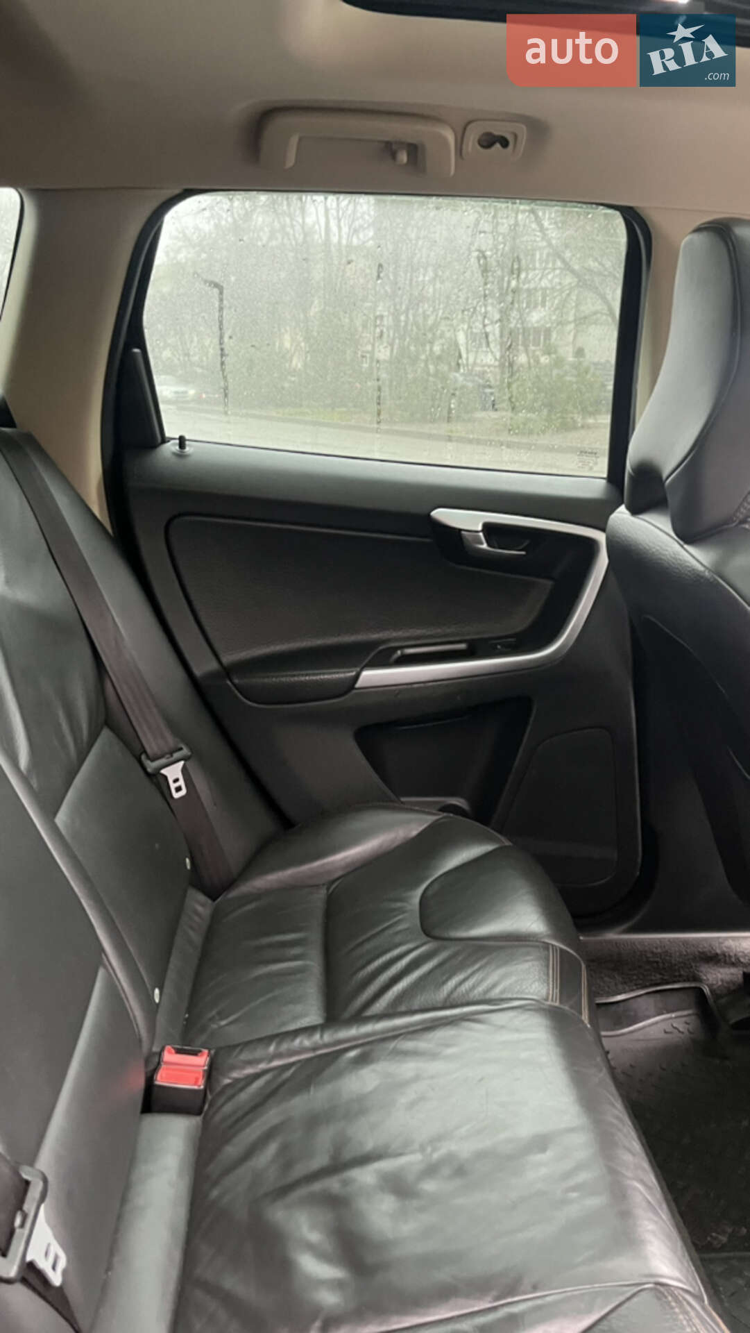Volvo Xc60 2011 VIN YV4902DZ2B2201981 фото оголошення 34 з 45