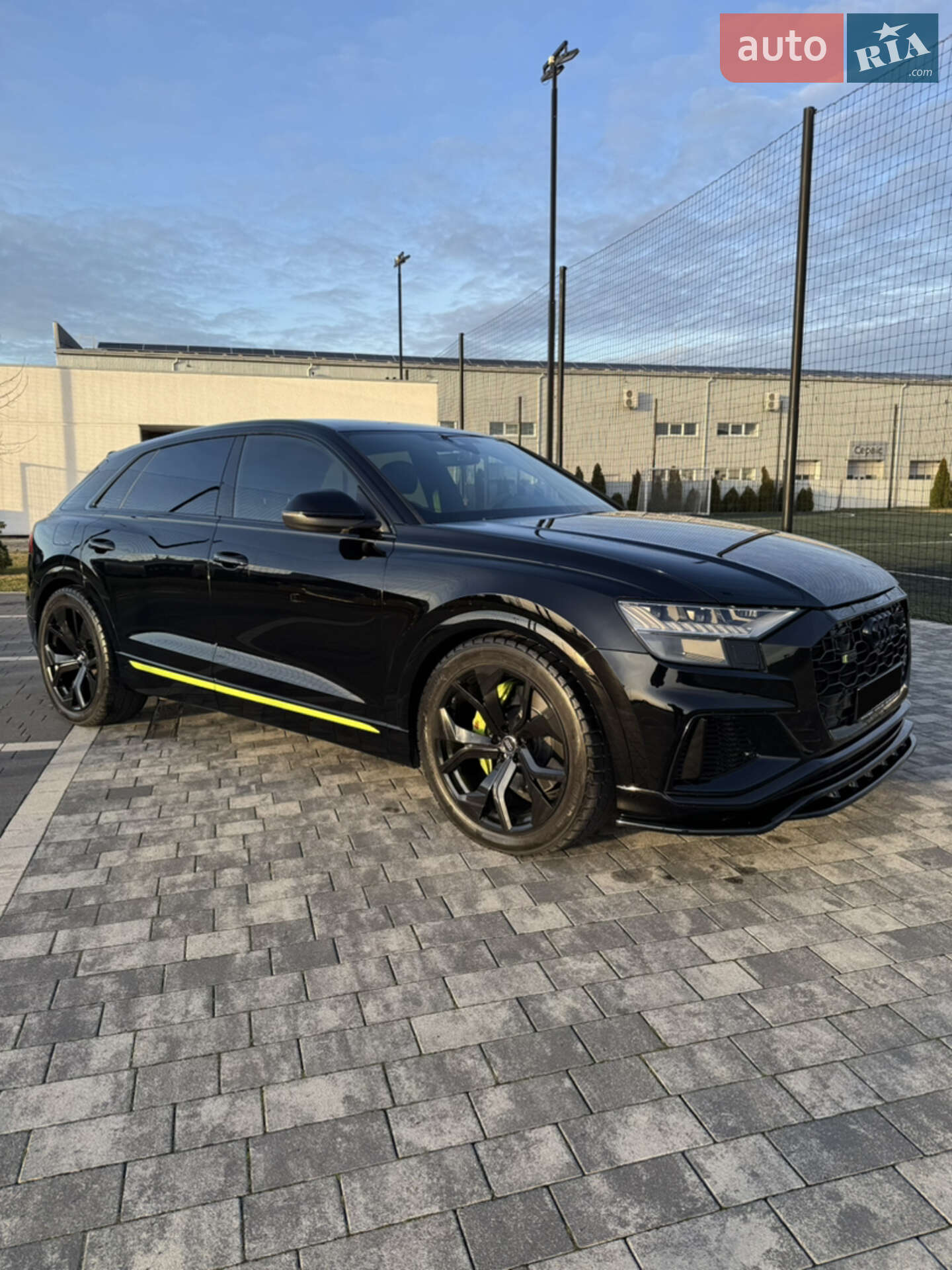 Audi SQ8 2021 VIN WAUZZZF13MD026007 фото оголошення 4 з 25