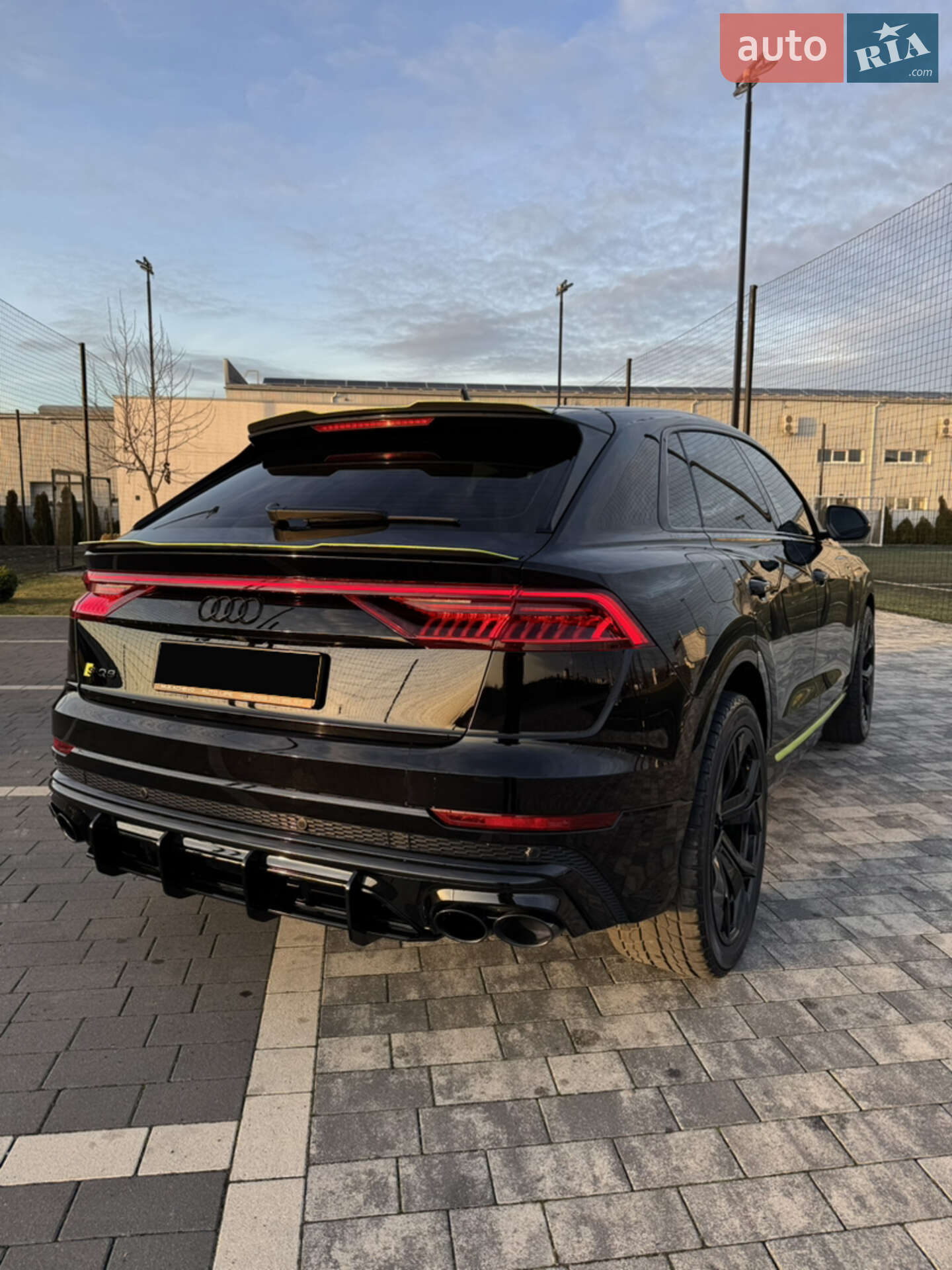 Audi SQ8 2021 VIN WAUZZZF13MD026007 фото оголошення 8 з 25
