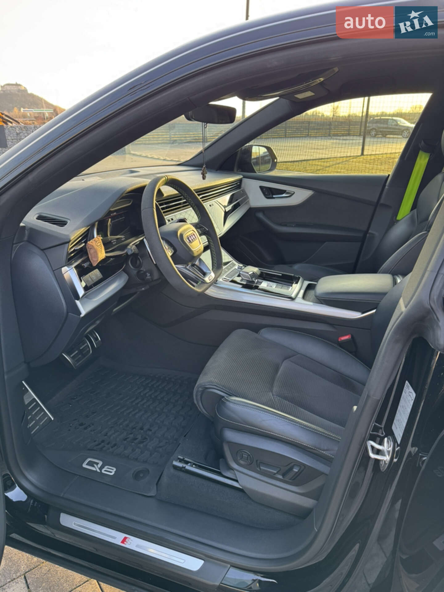 Audi SQ8 2021 VIN WAUZZZF13MD026007 фото оголошення 20 з 25