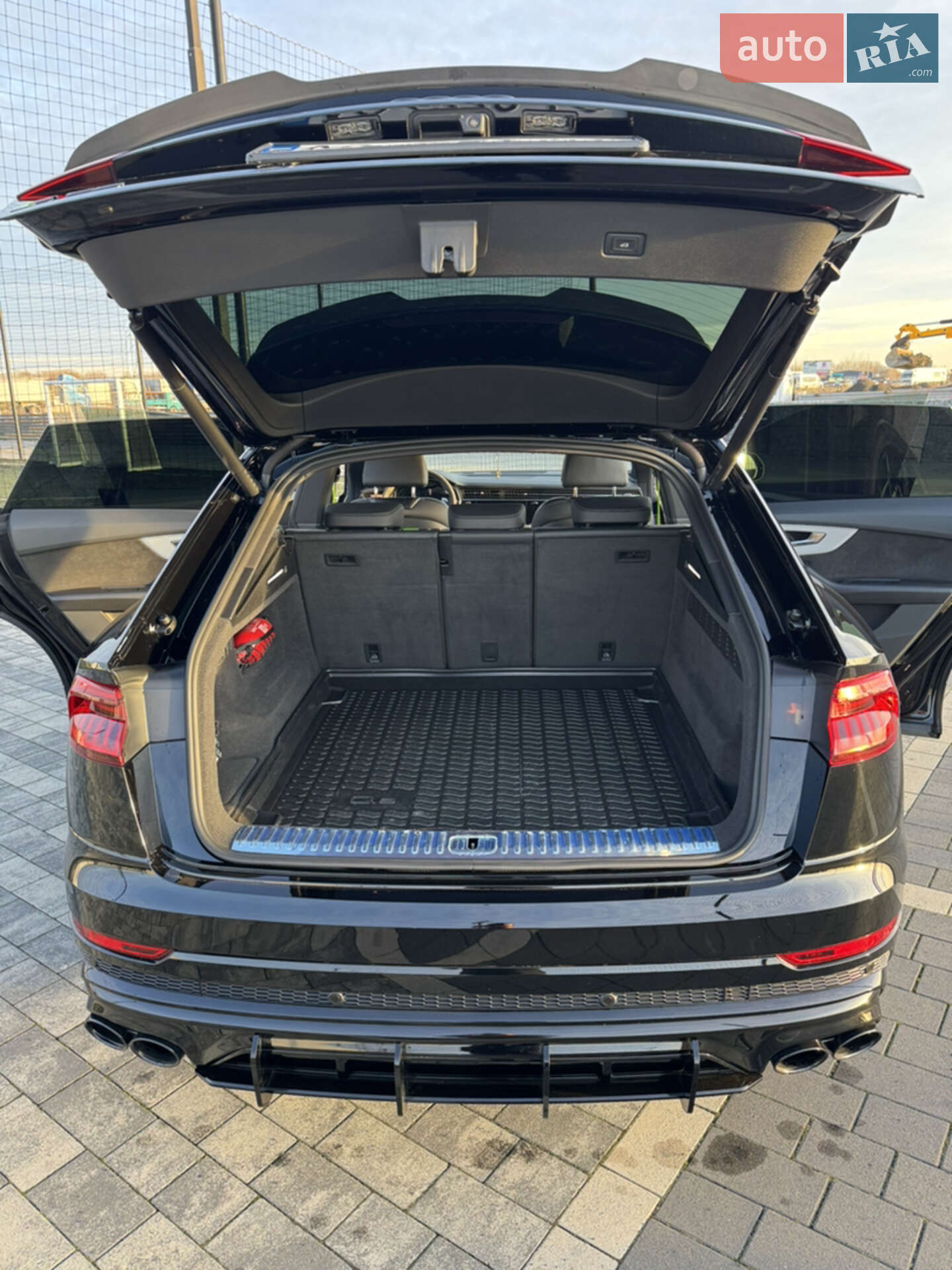 Audi SQ8 2021 VIN WAUZZZF13MD026007 фото оголошення 25 з 25