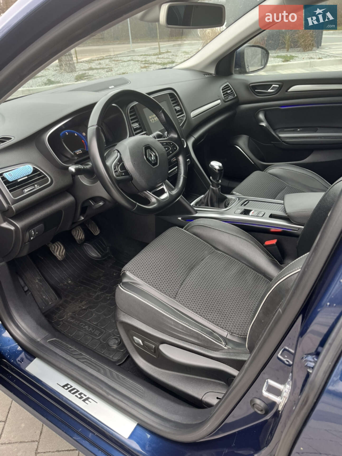 RENAULT MEGANE 2017 VIN VF1RFB00857353195 фото оголошення 4 з 11