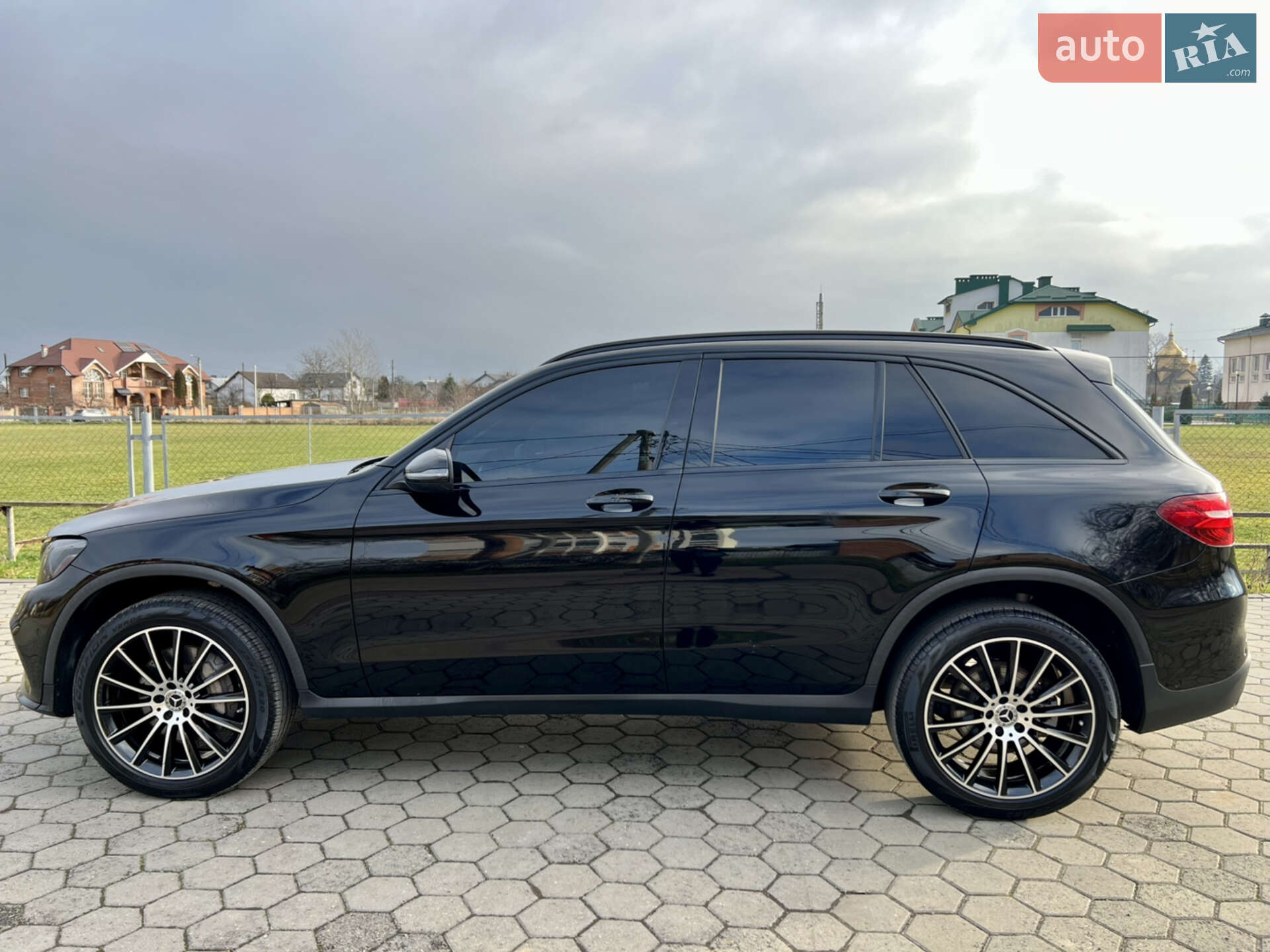Mercedes-Benz GLC-Class 2019 VIN WDC0G4JBXKV179604 фото оголошення 8 з 61