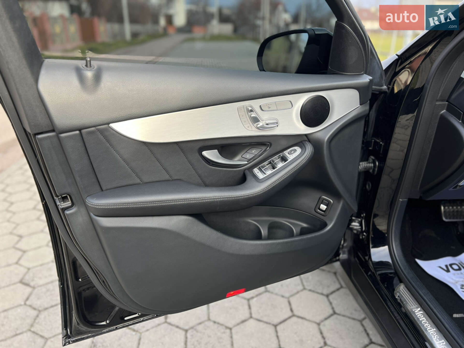 Mercedes-Benz GLC-Class 2019 VIN WDC0G4JBXKV179604 фото оголошення 31 з 61