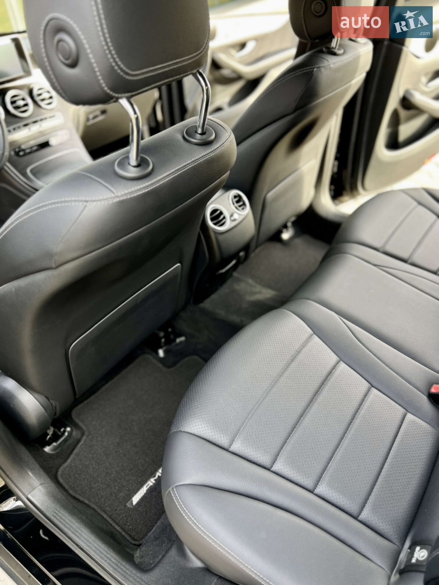 Mercedes-Benz GLC-Class 2019 VIN WDC0G4JBXKV179604 фото оголошення 40 з 61