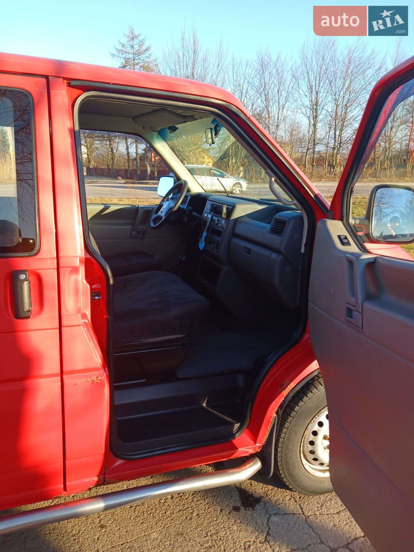 Volkswagen Transporter 2001 VIN WV1ZZZ70Z1H155353 фото оголошення 9 з 27
