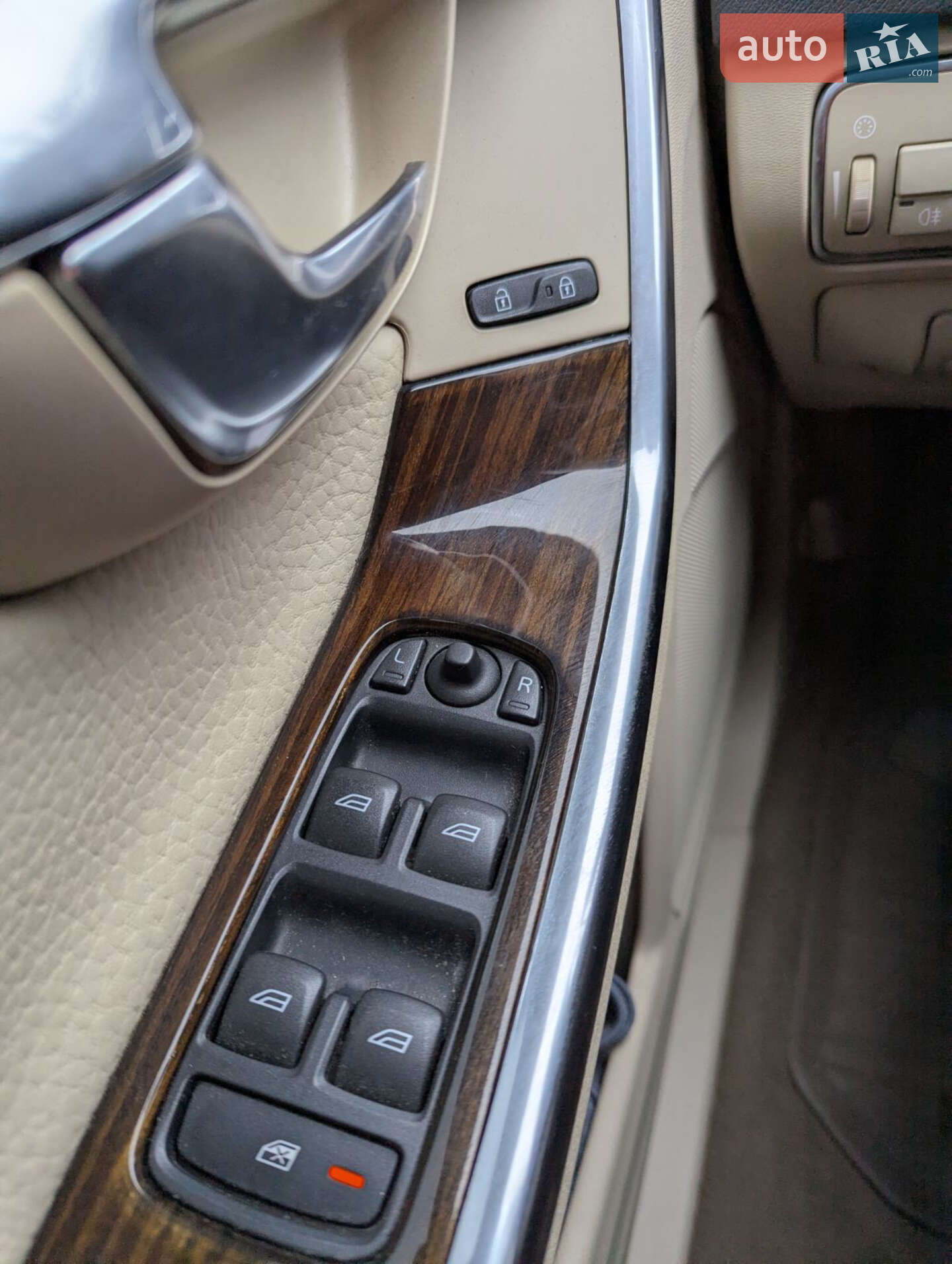 Volvo S60 2013 VIN YV1612FS7E2281022 фото оголошення 18 з 20