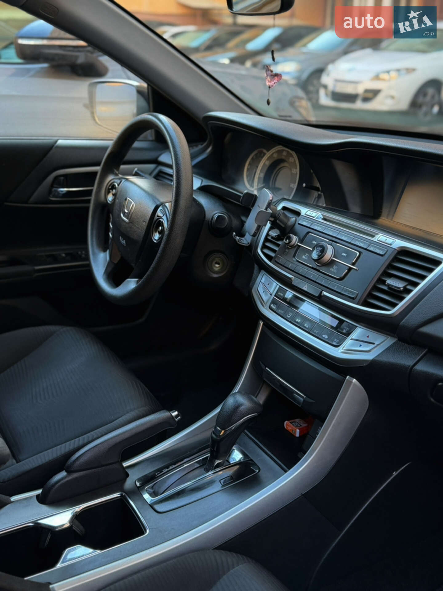 Honda Accord 2013 VIN 1HGCR2F35EA078034 фото оголошення 8 з 12