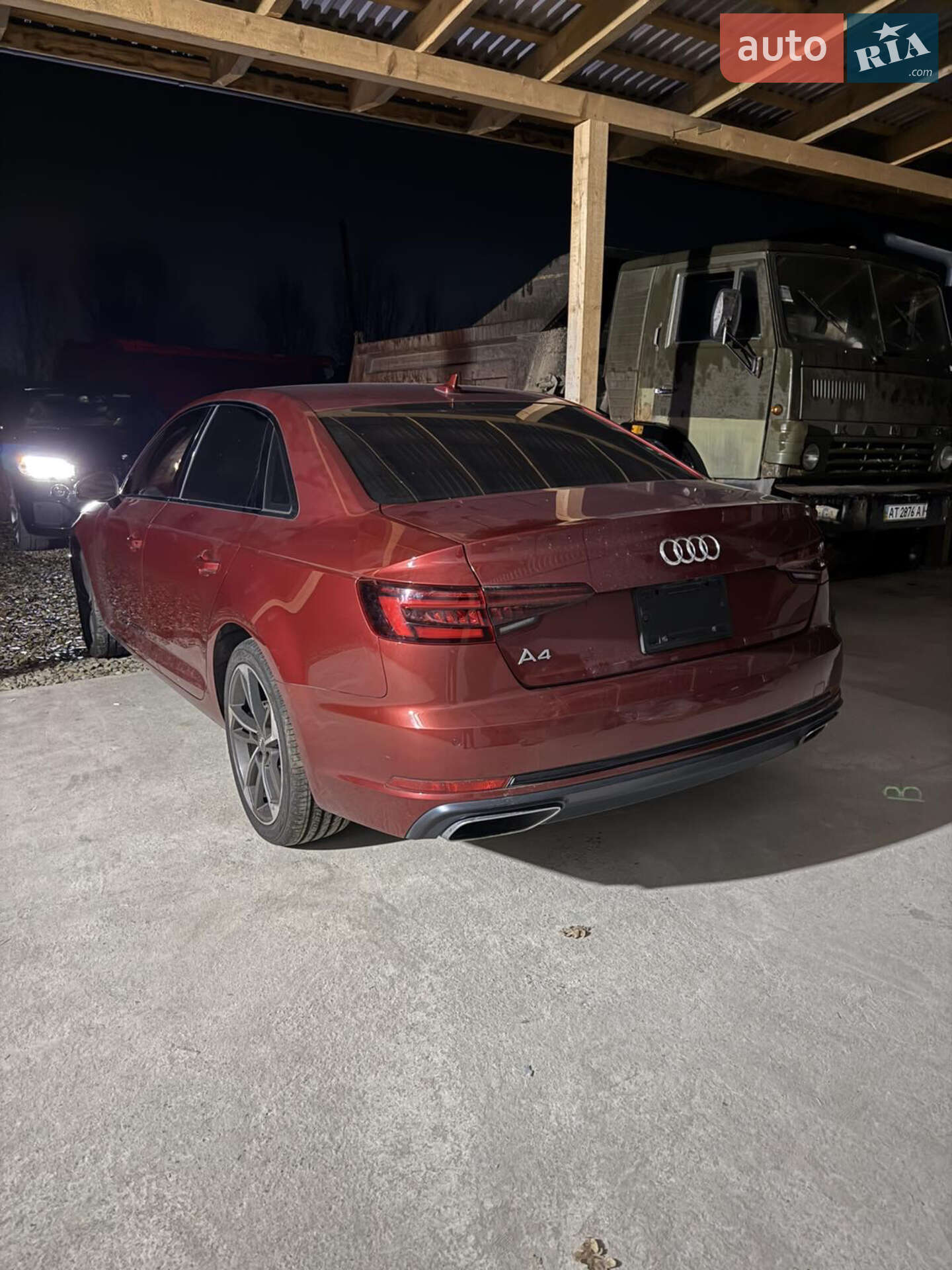 Audi A4 2019 VIN WAUGMAF45KN017107 фото оголошення 27 з 31