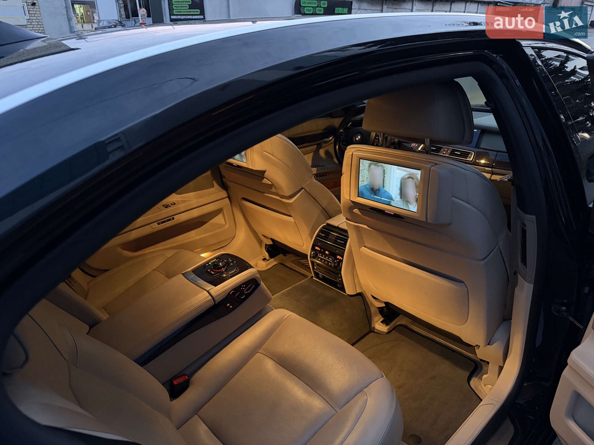 BMW 7 Series 2008 VIN WBAKB81060CY50260 фото оголошення 32 з 72