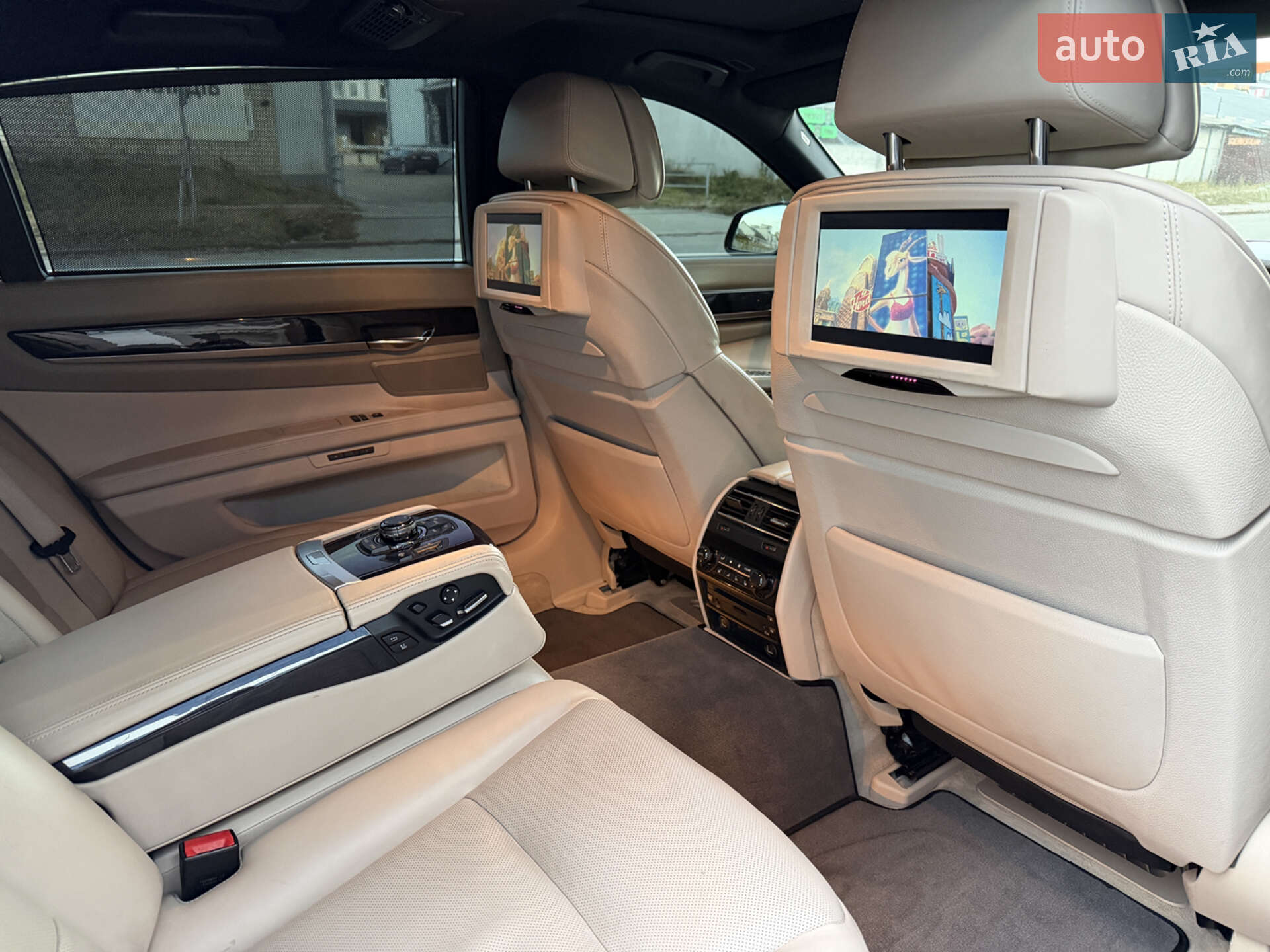 BMW 7 Series 2008 VIN WBAKB81060CY50260 фото оголошення 39 з 72