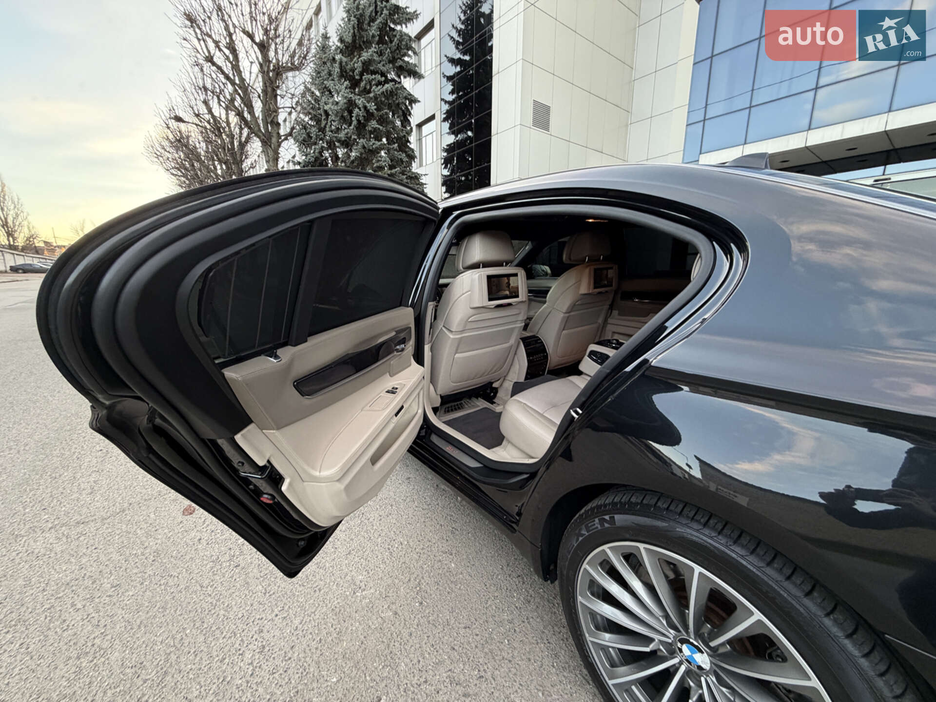 BMW 7 Series 2008 VIN WBAKB81060CY50260 фото оголошення 40 з 72