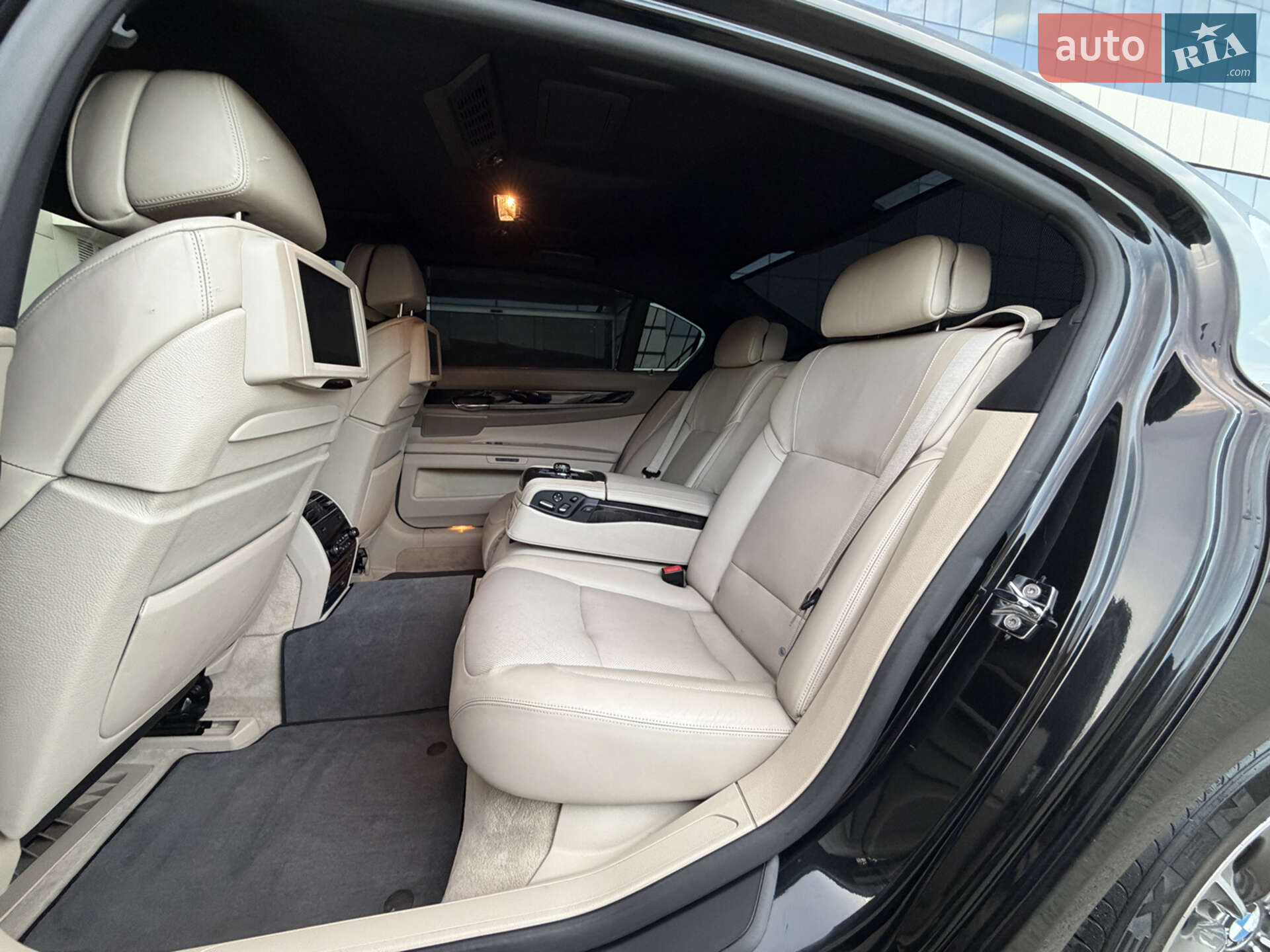 BMW 7 Series 2008 VIN WBAKB81060CY50260 фото оголошення 41 з 72