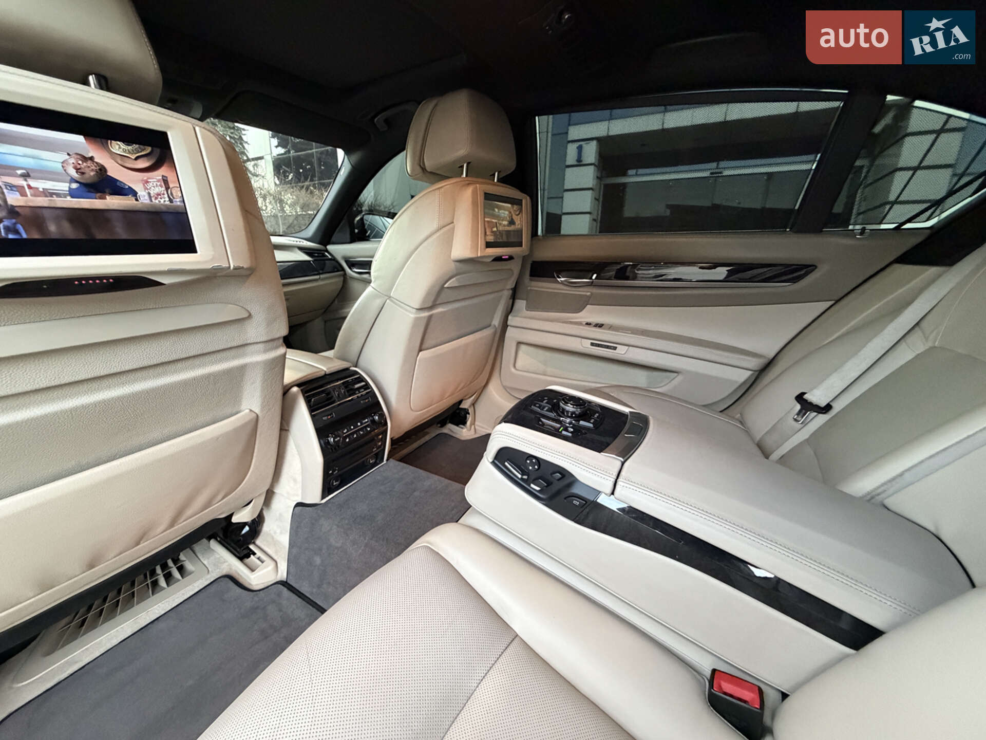 BMW 7 Series 2008 VIN WBAKB81060CY50260 фото оголошення 42 з 72