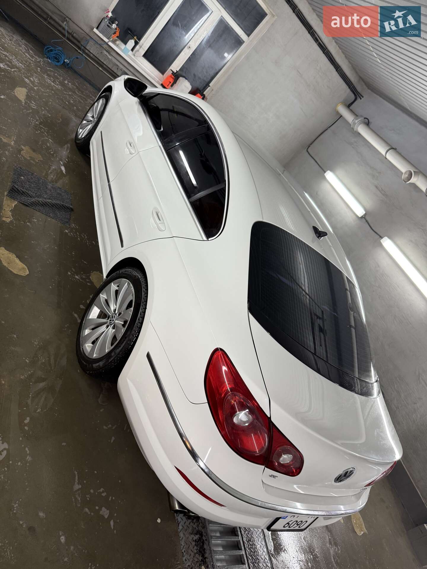 Volkswagen CC / Passat CC 2011 VIN WVWMN7AN2CE516096 фото оголошення 3 з 59