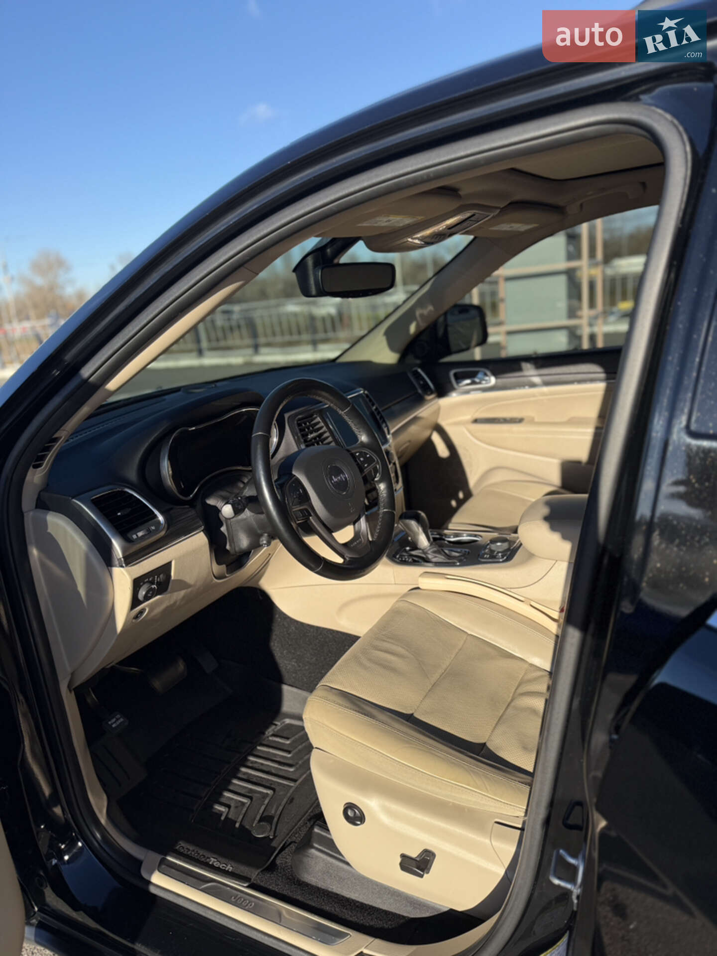 Jeep Grand Cherokee 2021 VIN 1C4RJFBG5MC665482 фото оголошення 28 з 47