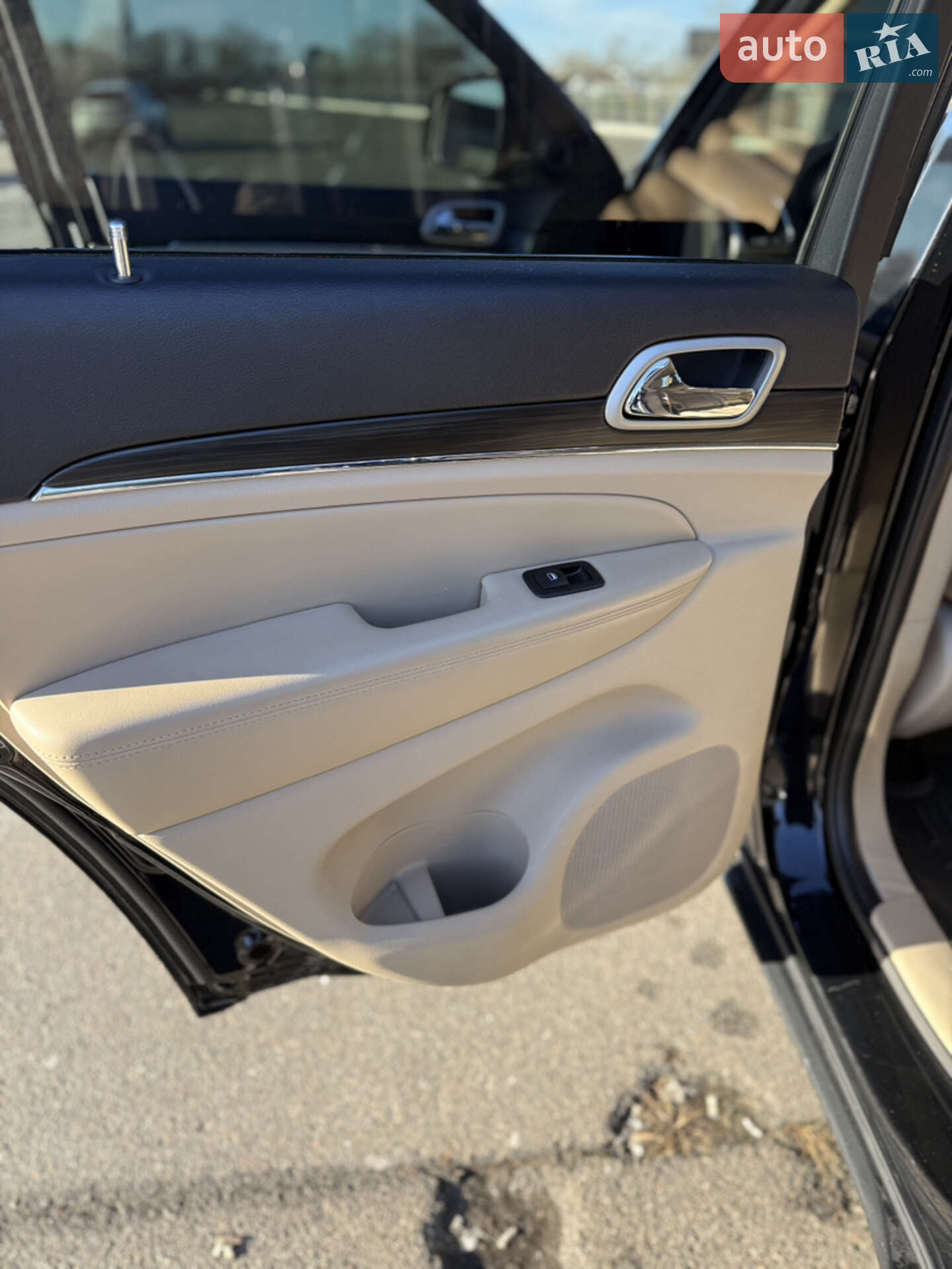 Jeep Grand Cherokee 2021 VIN 1C4RJFBG5MC665482 фото оголошення 35 з 47