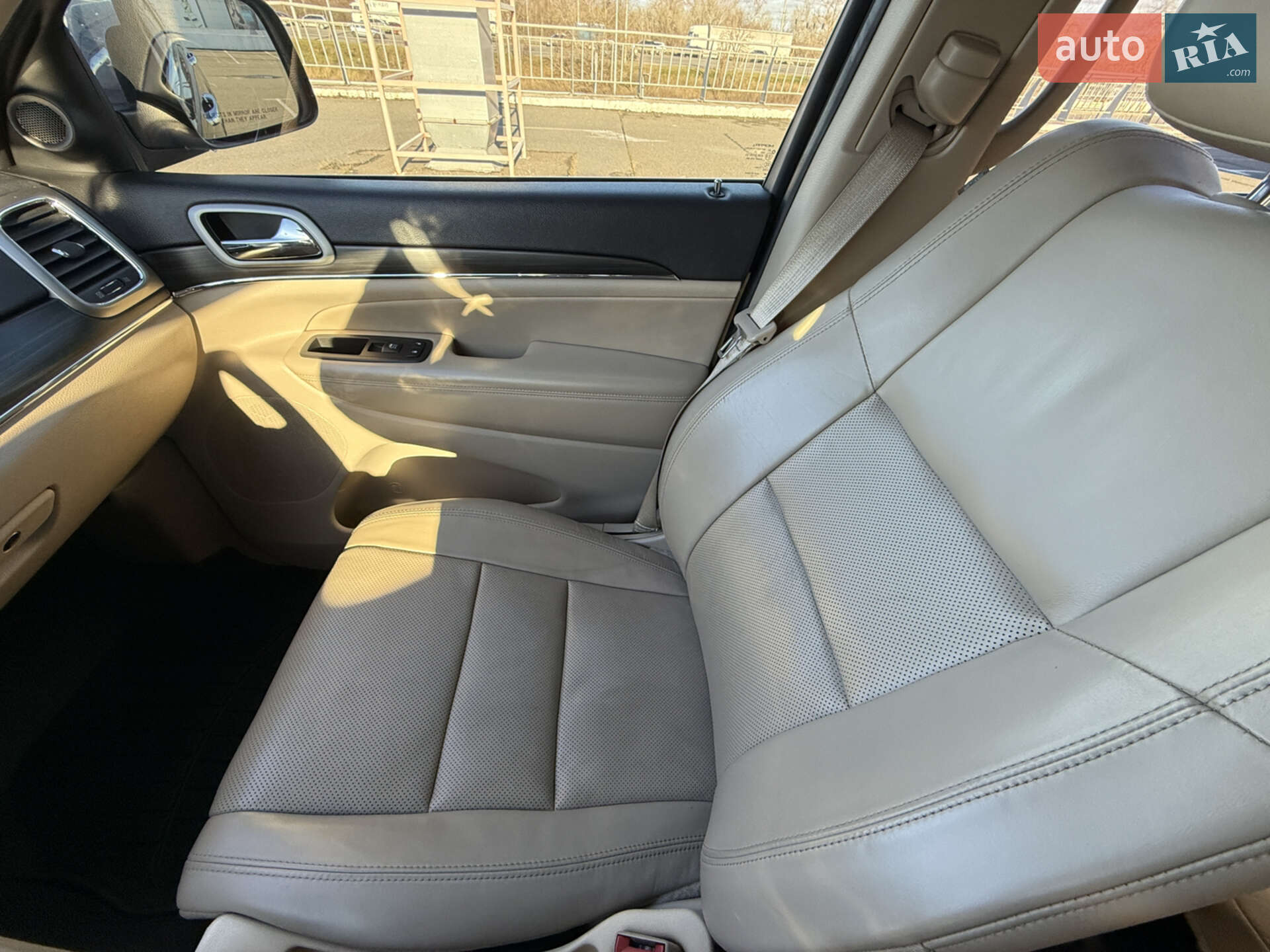 Jeep Grand Cherokee 2021 VIN 1C4RJFBG5MC665482 фото оголошення 37 з 47