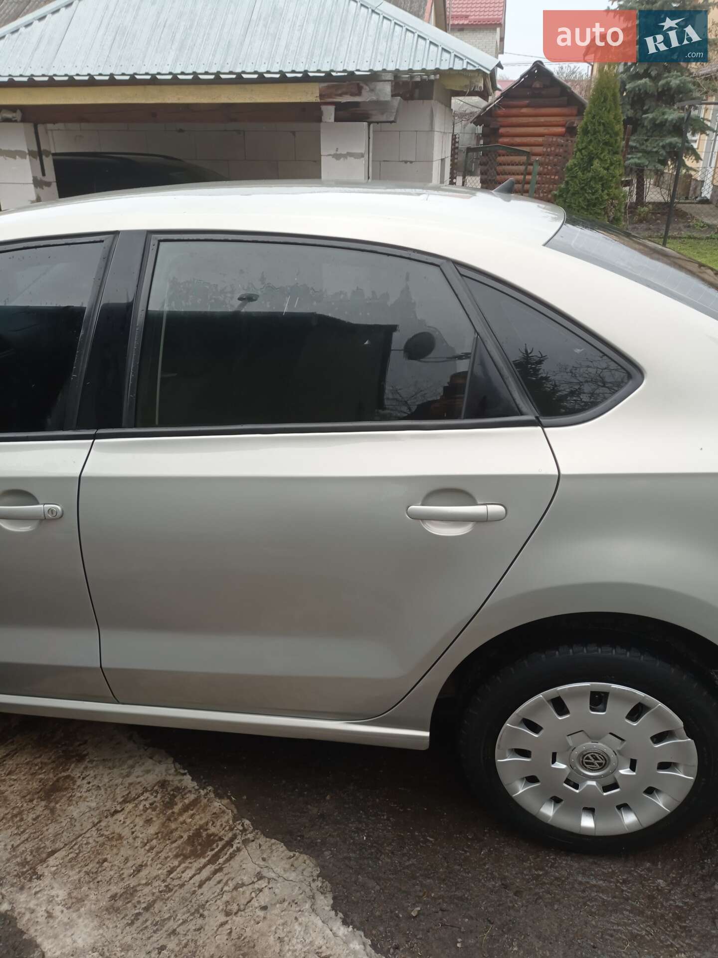 Volkswagen Polo 2012 VIN XW8ZZZ61ZDG034059 фото оголошення 4 з 9