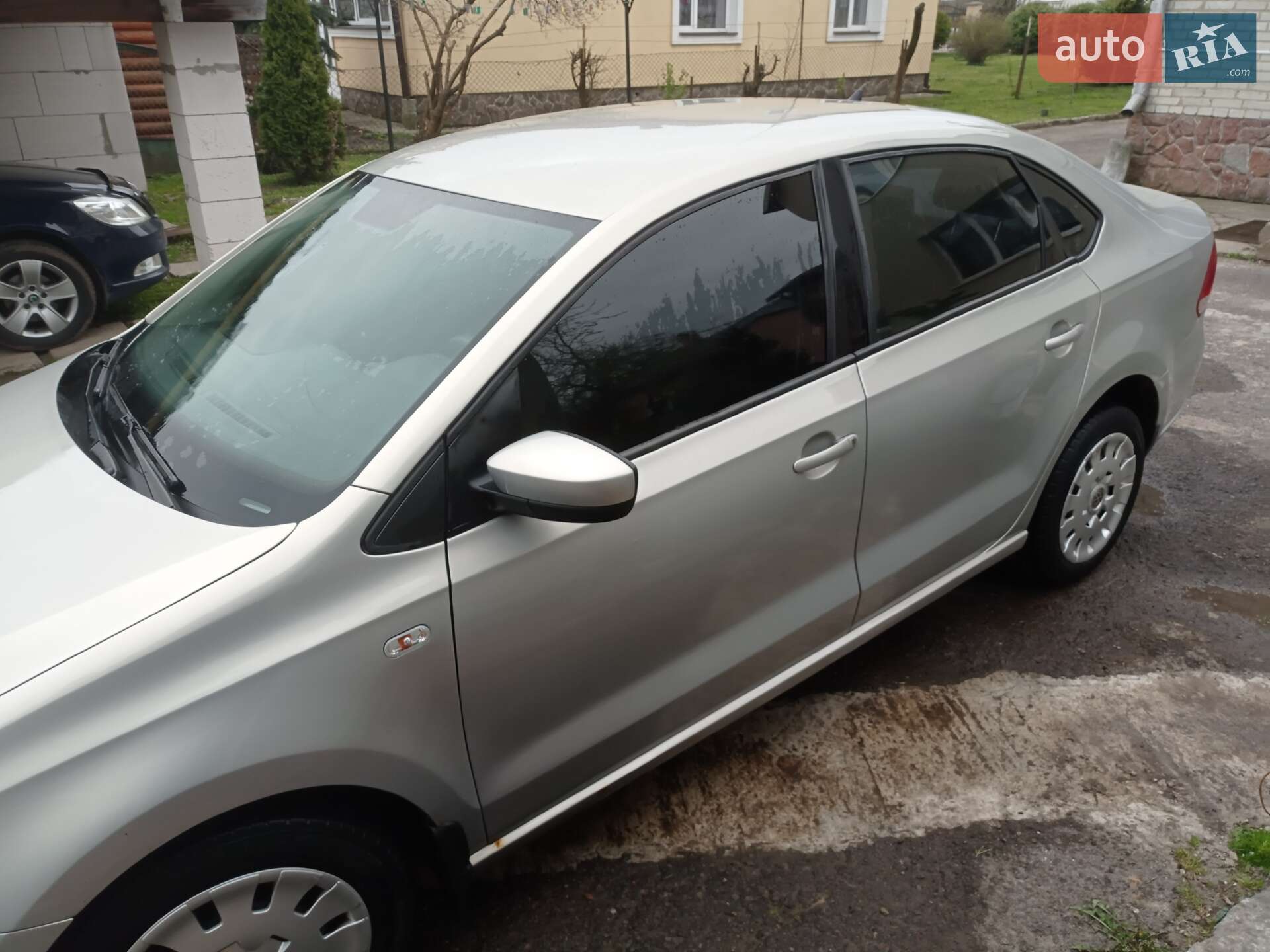 Volkswagen Polo 2012 VIN XW8ZZZ61ZDG034059 фото оголошення 3 з 9