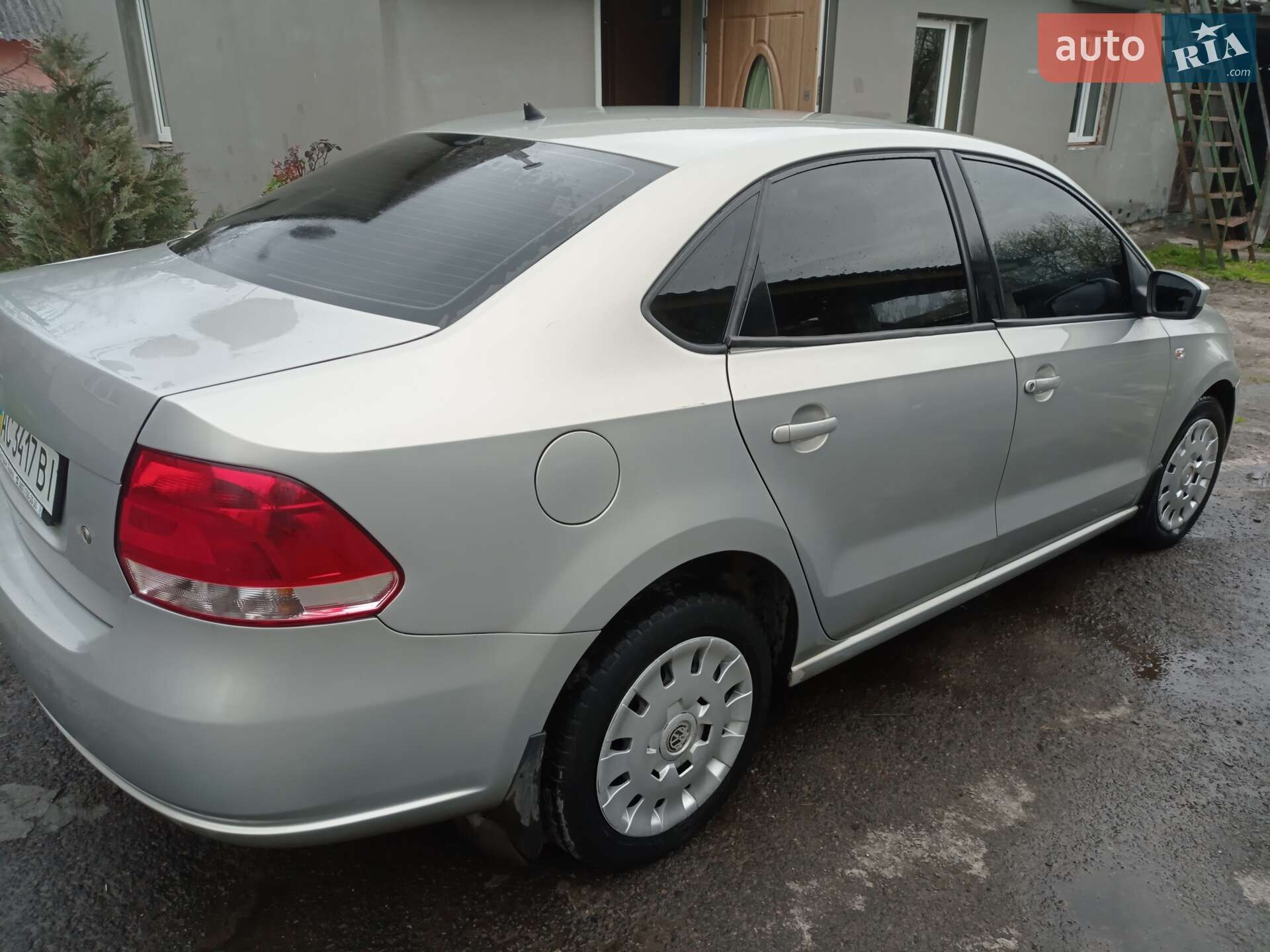 Volkswagen Polo 2012 VIN XW8ZZZ61ZDG034059 фото оголошення 2 з 9