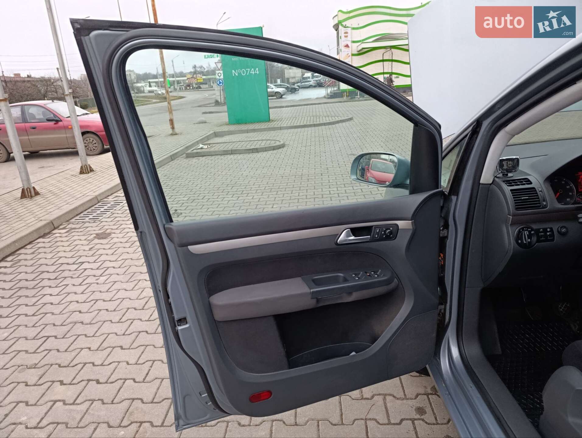 Volkswagen Touran 2008 VIN WVGZZZ1TZ8W130305 фото оголошення 5 з 23