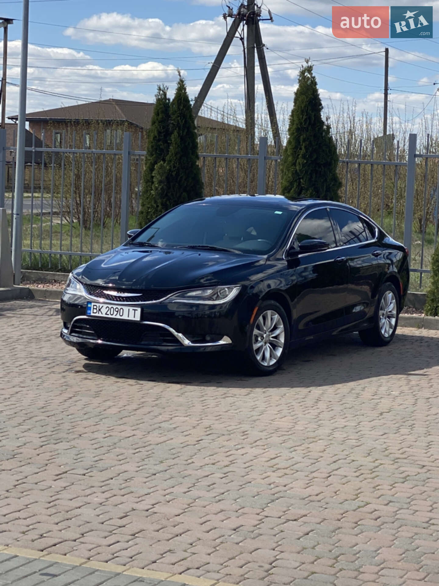 Chrysler 200 2014 VIN 1C3CCCCBXFN615187 фото оголошення 5 з 13