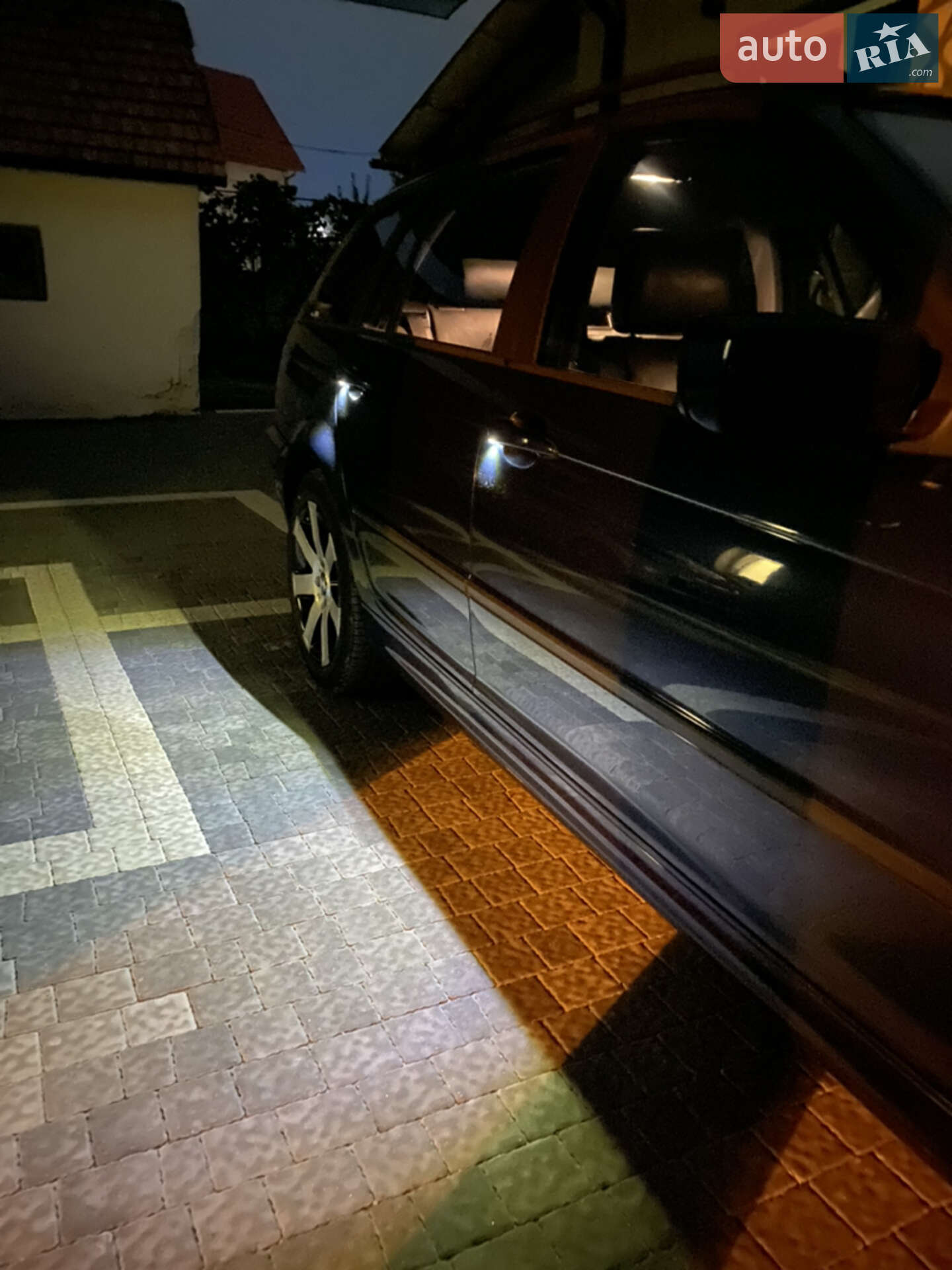 BMW 3 Series 2004 VIN WBAAP71050PP13813 фото оголошення 5 з 14
