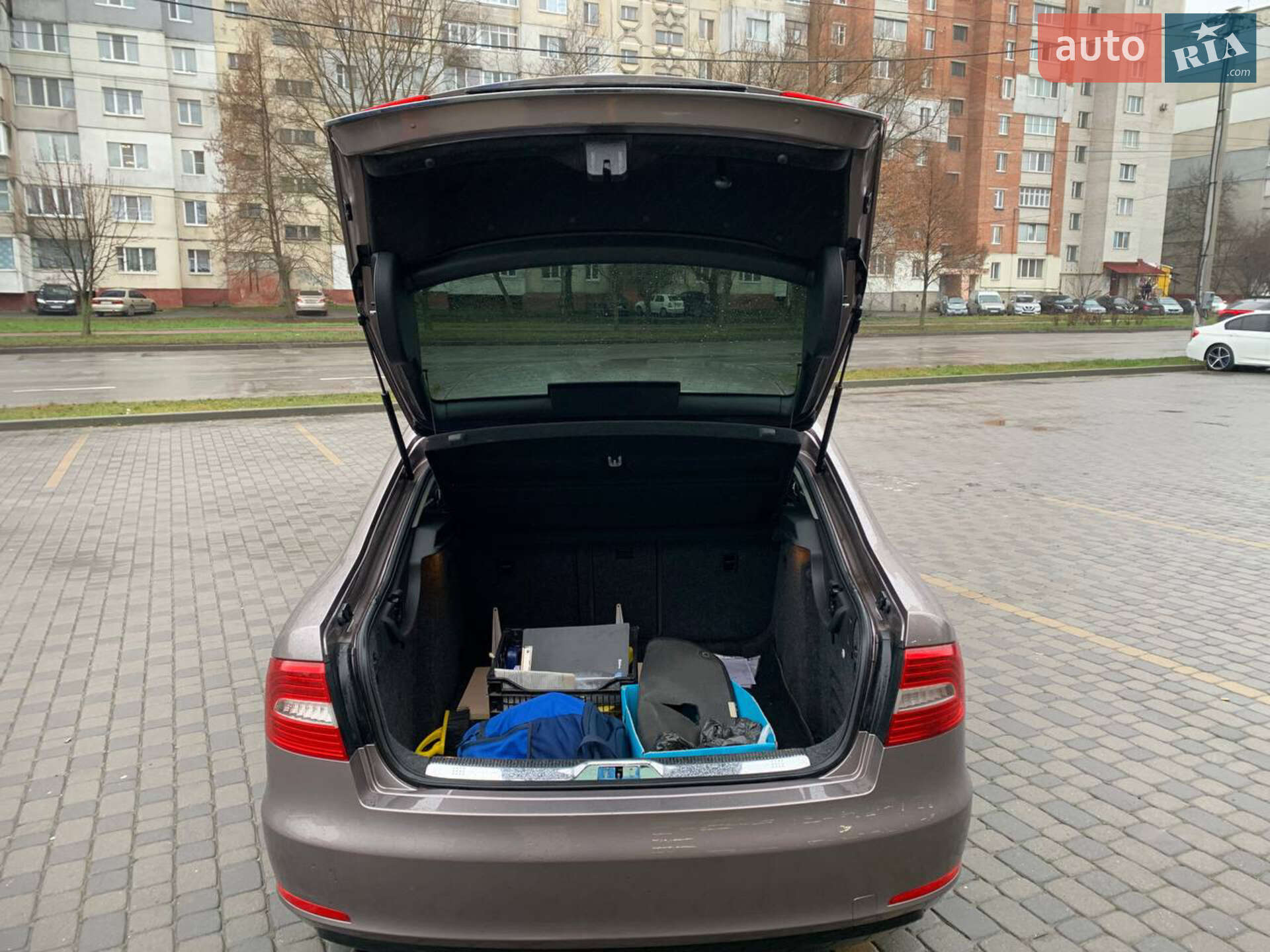 Skoda Superb 2015 VIN TMBAB43T2EB301036 фото оголошення 13 з 25