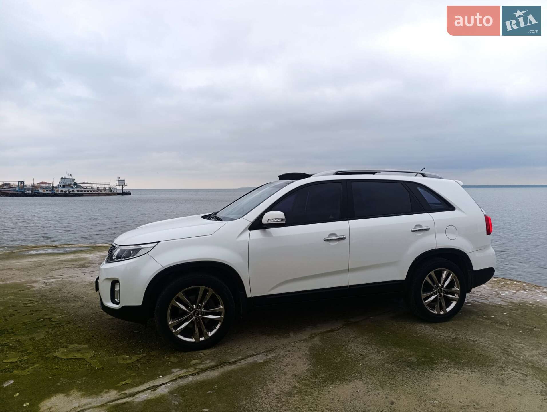 Kia Sorento 2014 VIN KNAKW815BEA539641 фото оголошення 4 з 33